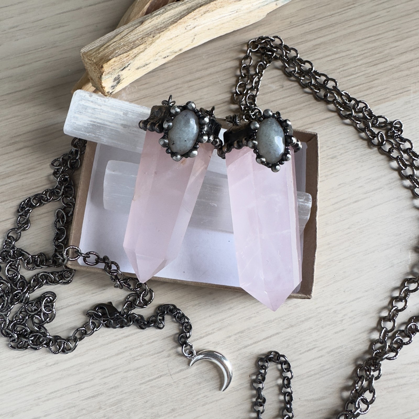 Rose Quart with Labradorite Decro Statement Necklace