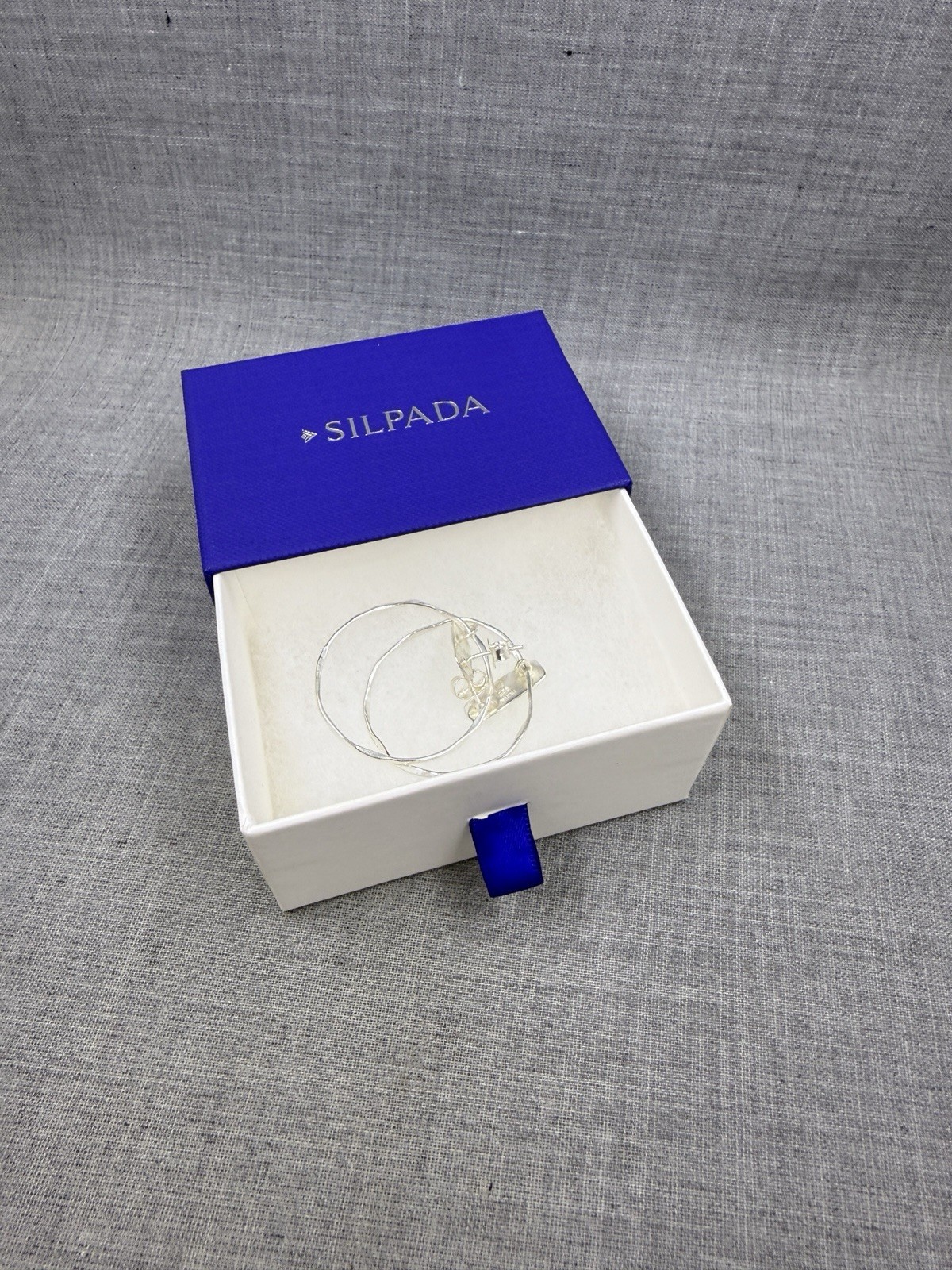 Silpada Endless Summer Hammered Hoop Sterling Silver .925 Stud Earrings E4673