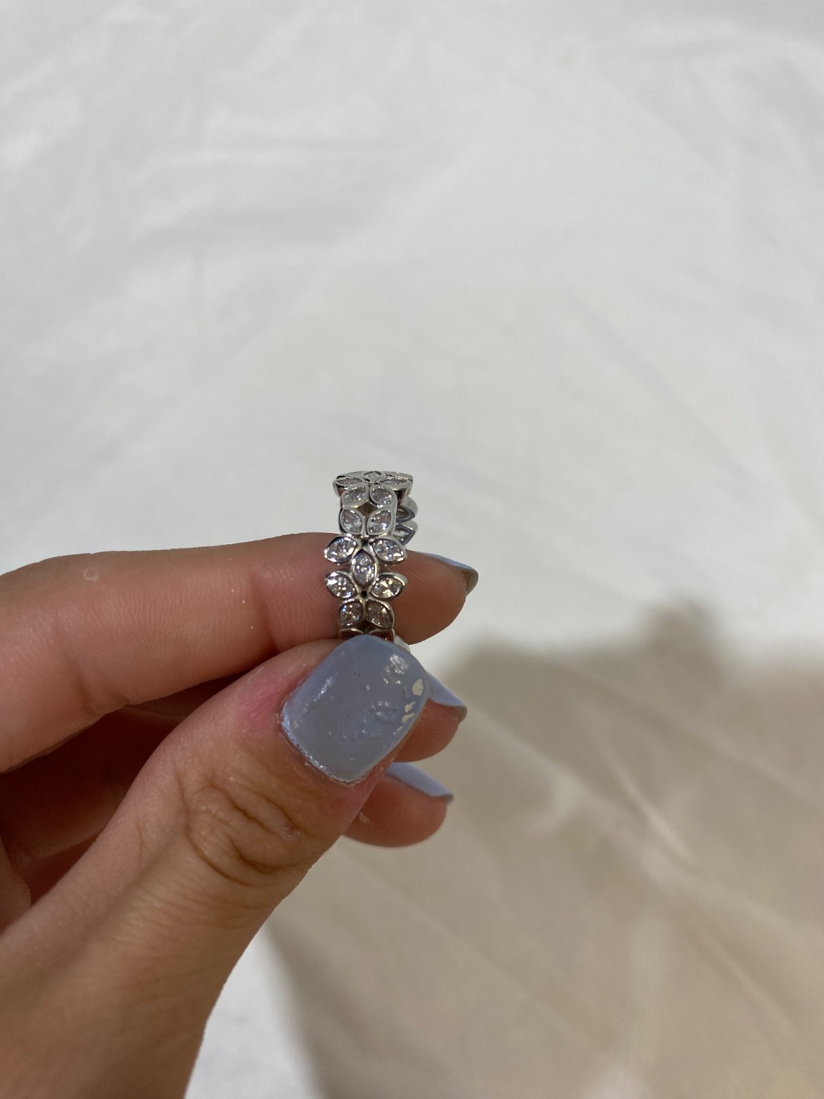 tous motif filver floral ring