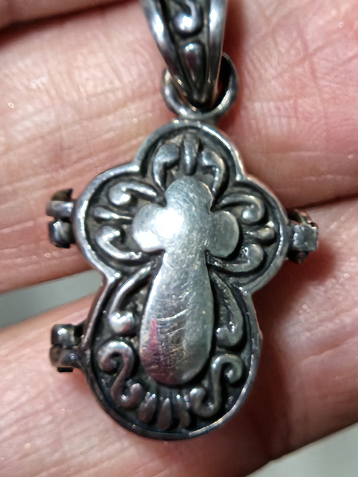 Vintage Sterling Silver Prayer Box Cross Pendant 1″L 8.2g