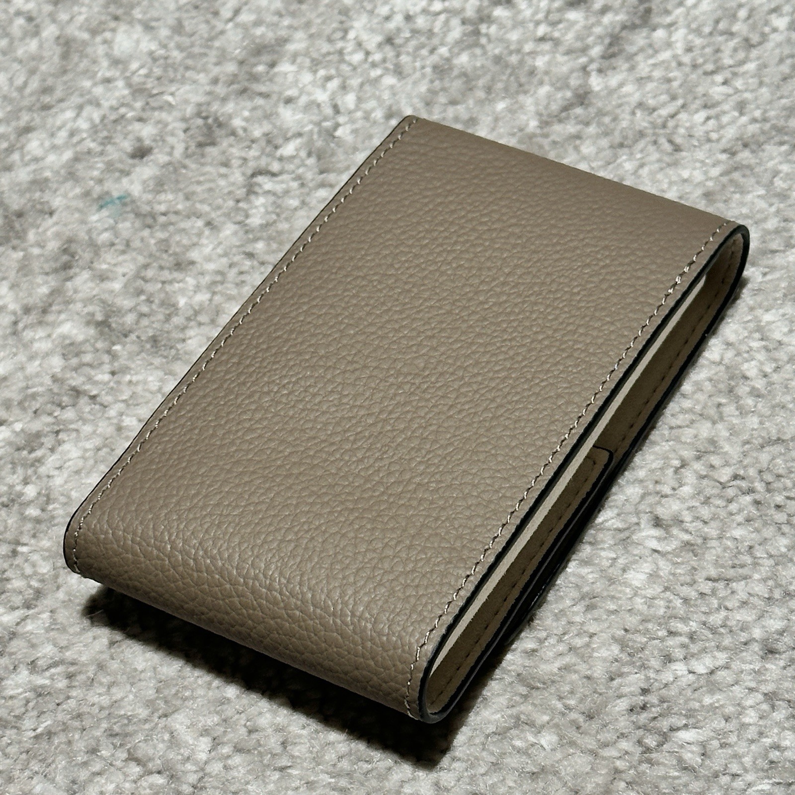 Authentic Rolex Taupe Leather Watch Case Travel Pouch – VIP Gift