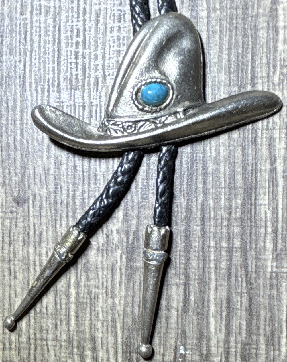 Men’s Western Cowboy Hat vintage Bolo Tie turquoise – Black Leather Cord