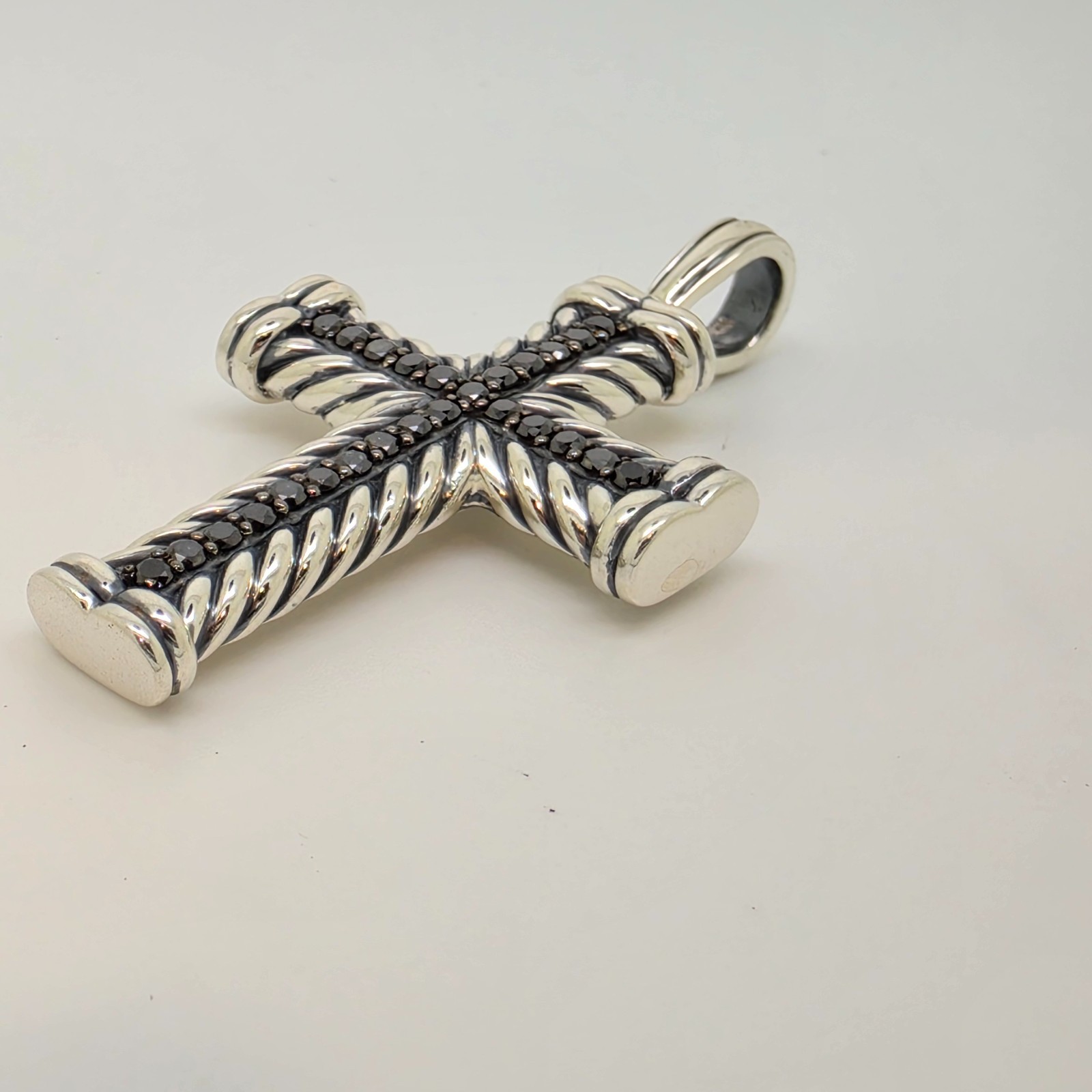 David Yurman Sterling Silver Black Diamond Chevron Cross w/ 20″ inch Chain