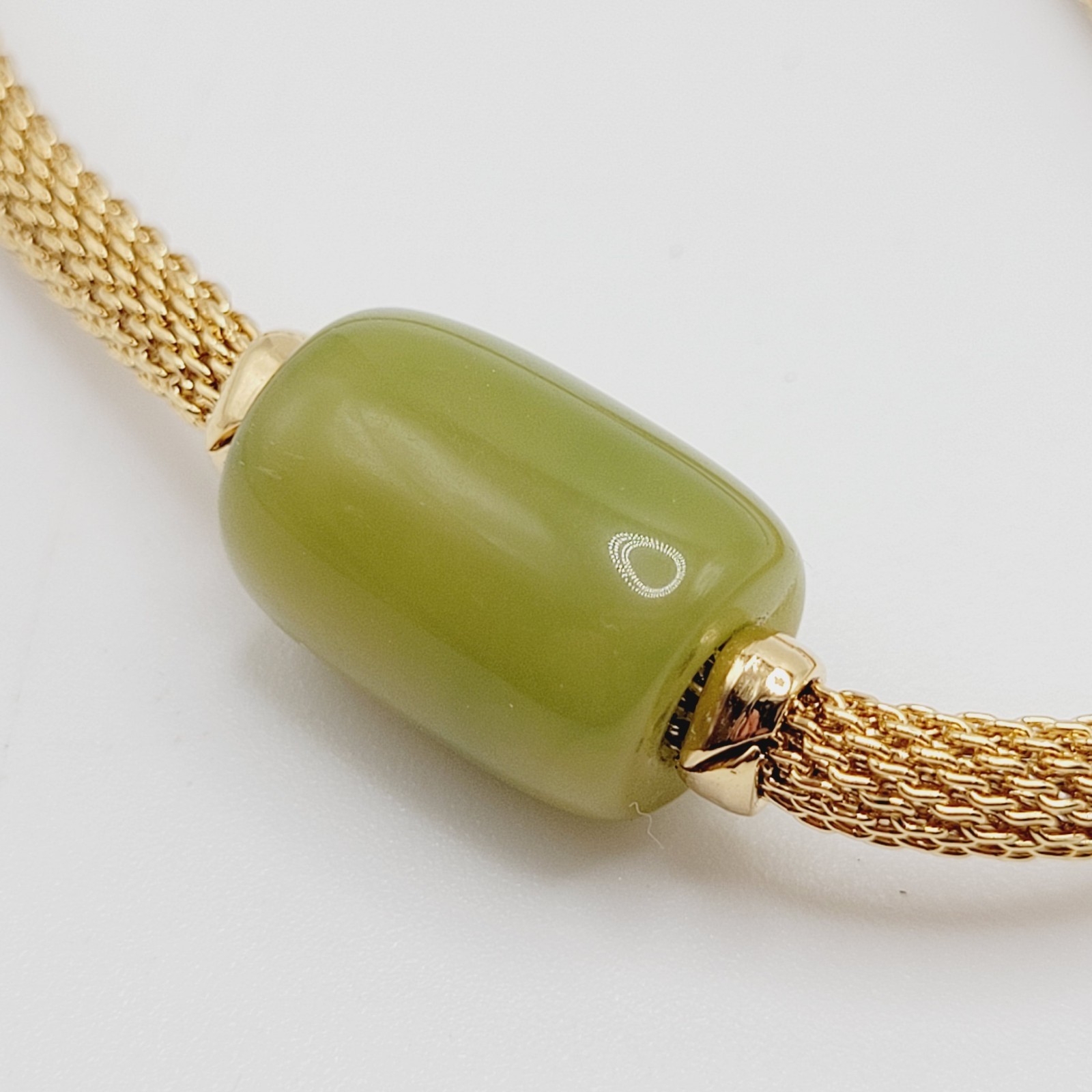 Crown Trifari Mesh Choker Necklace Lime Green Lucite Fixed Barrel Pendant 15 in