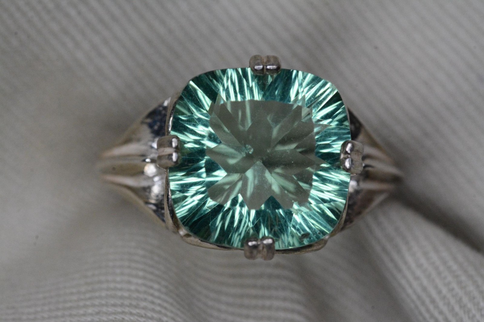 Certified Green Fluorite Ring 6.80 Carat Sterling Silver Solitaire Jewelry F2