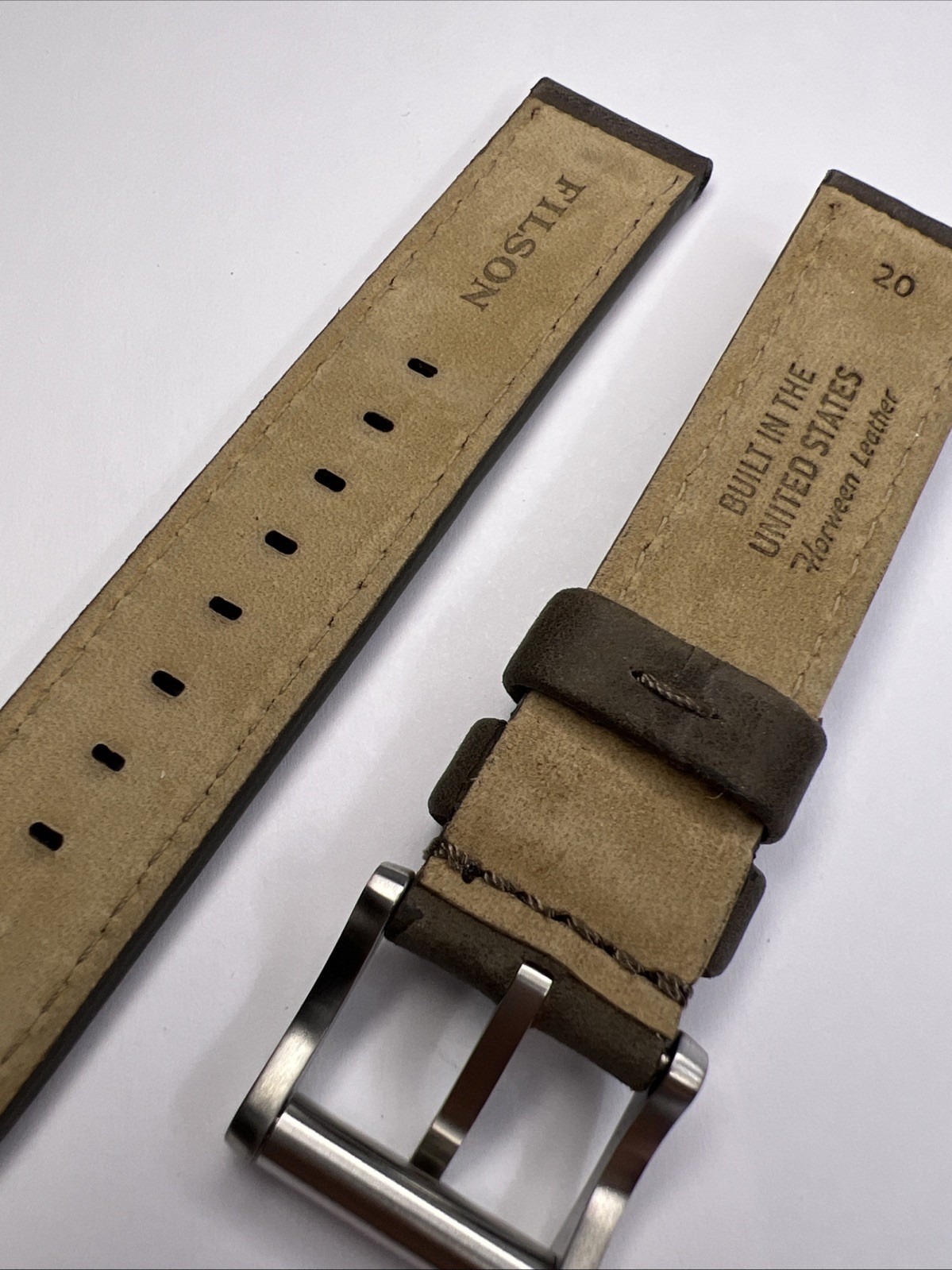 Filson Mushroom Gray/Brown 20mm – 20mm Horween Leather Watch Strap & Steel Tang