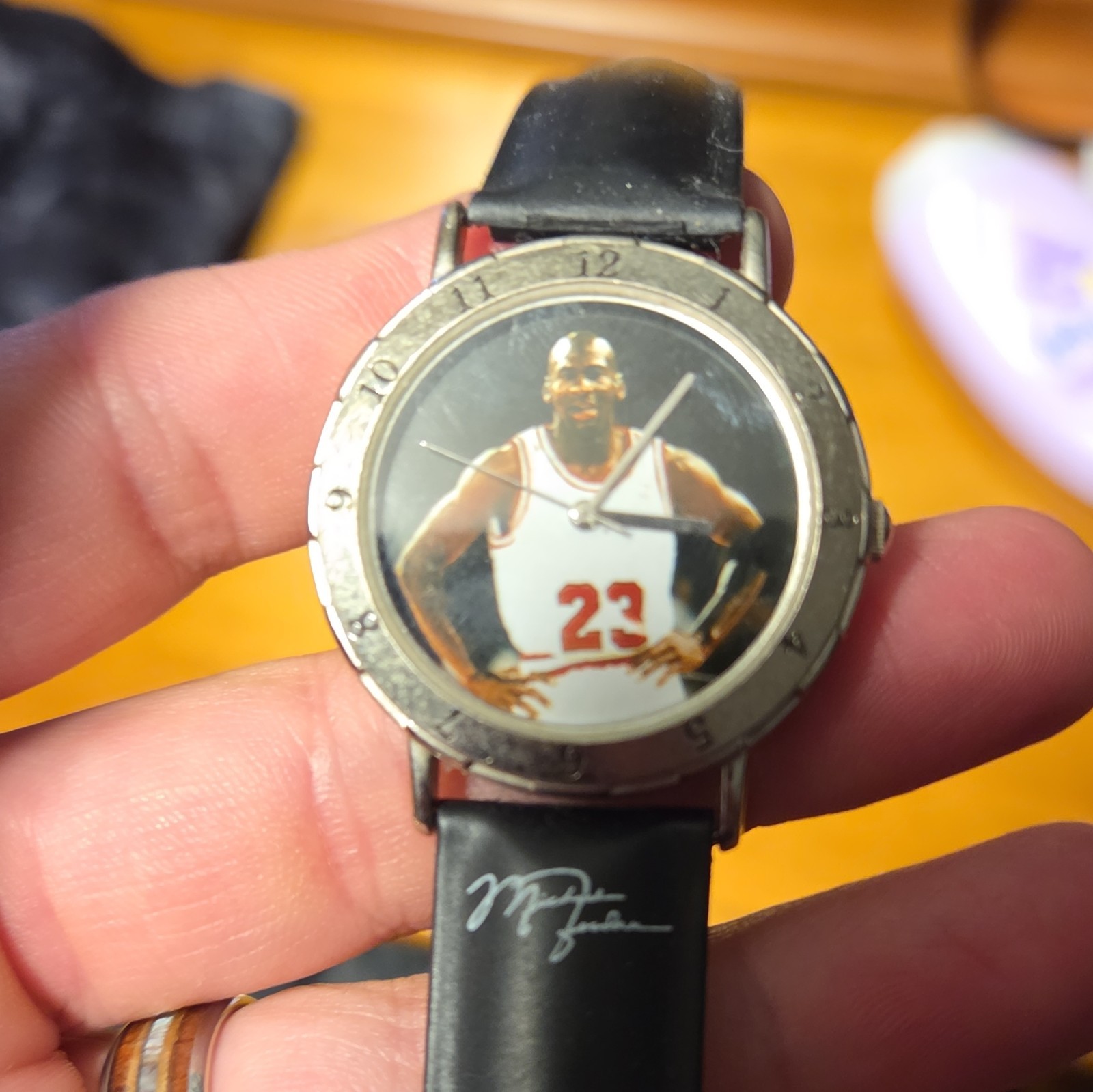 Michael Jordan #23 Photo Dial Quartz Analog Wristwatch. Don’t Know If It Works