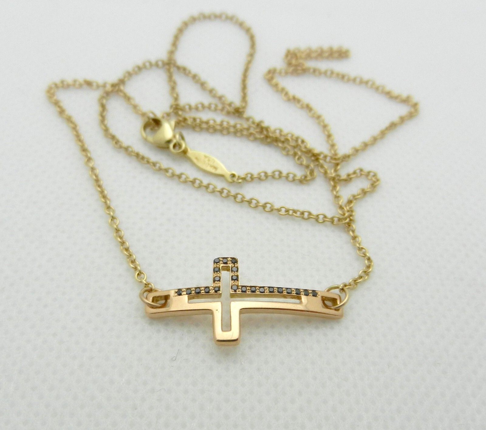 Unique Design Skeleton CROSS with Chain Necklace 22″ long 5.3 gram of 14k Gold