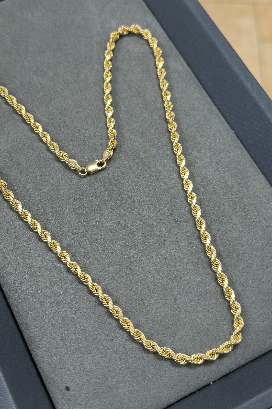 14k Solid Gold Diamond Cut 4mm Rope Chain 22” Inches 26.90 Grams