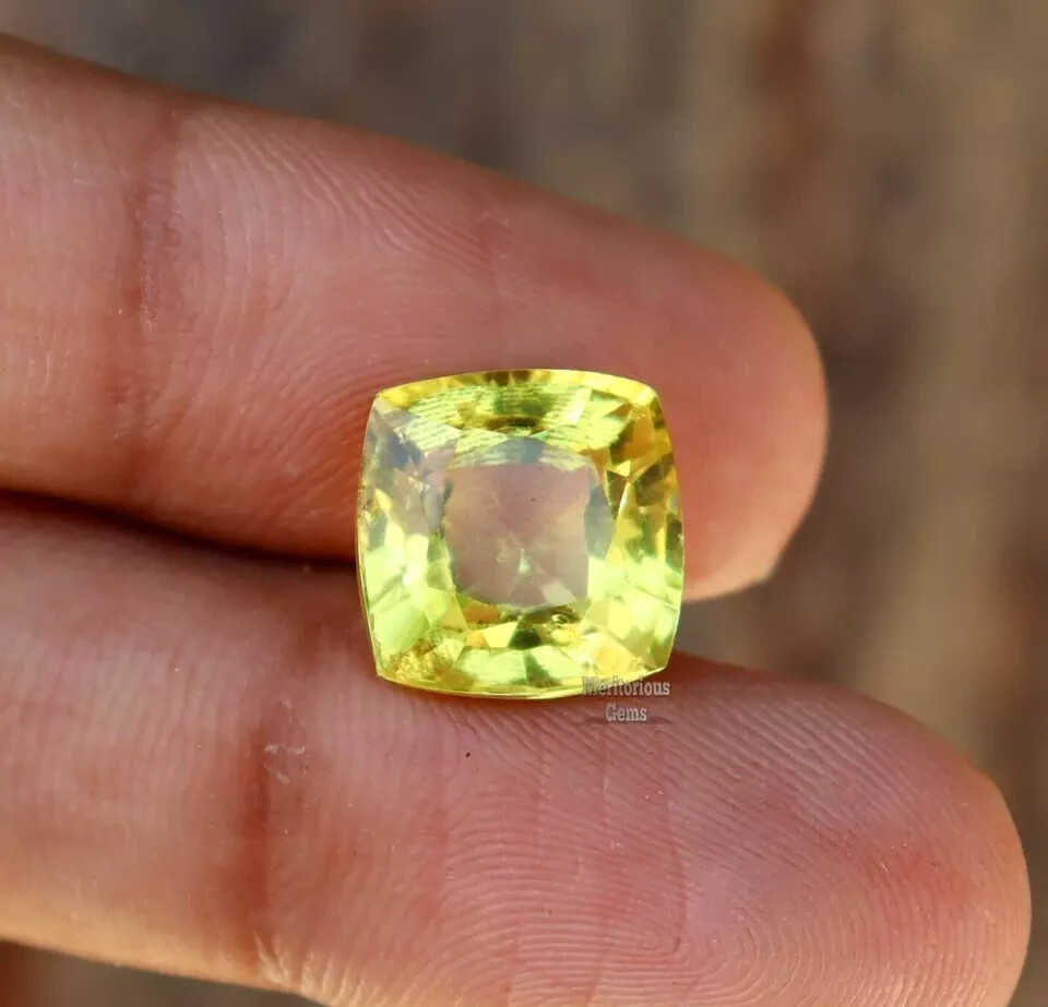 Yellow Superb Sapphire Cushion Cut 10-11 Ct Natural EGL CERTIFIED Loose Gemstone