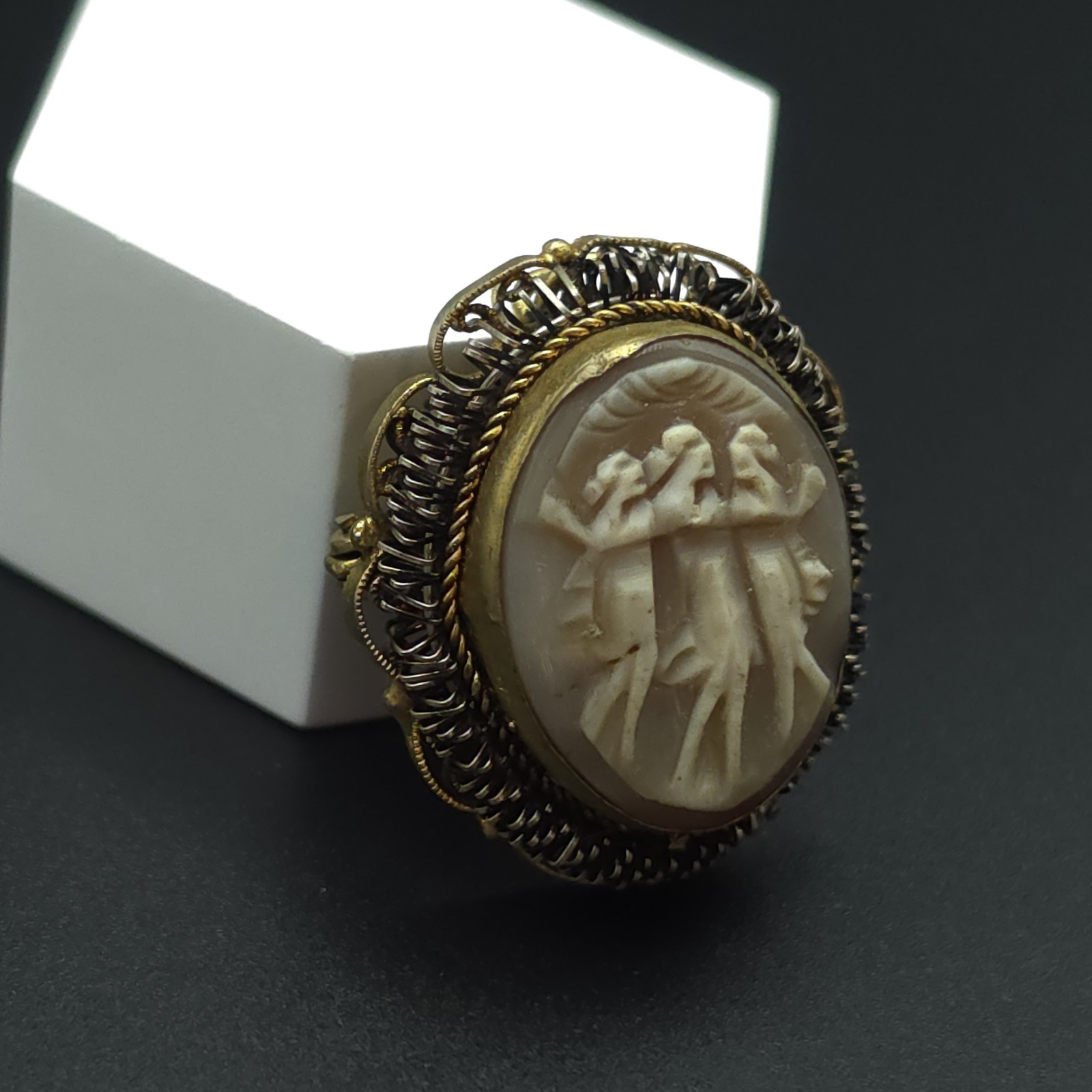 Antique Edwardian Carved Shell Three Graces Cameo Pendant Brooch Gilt Filigree