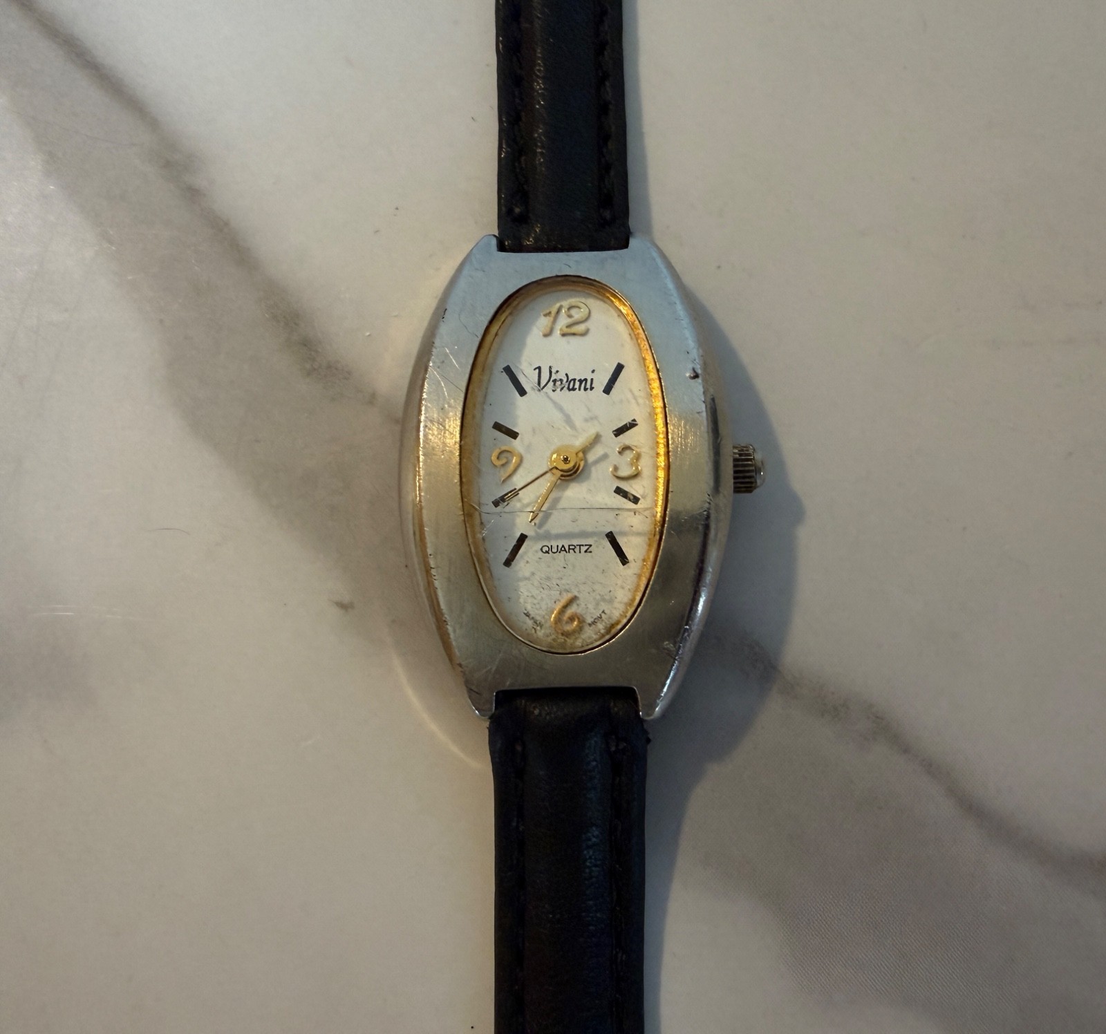 Vivani Ladies Oval quartz watch