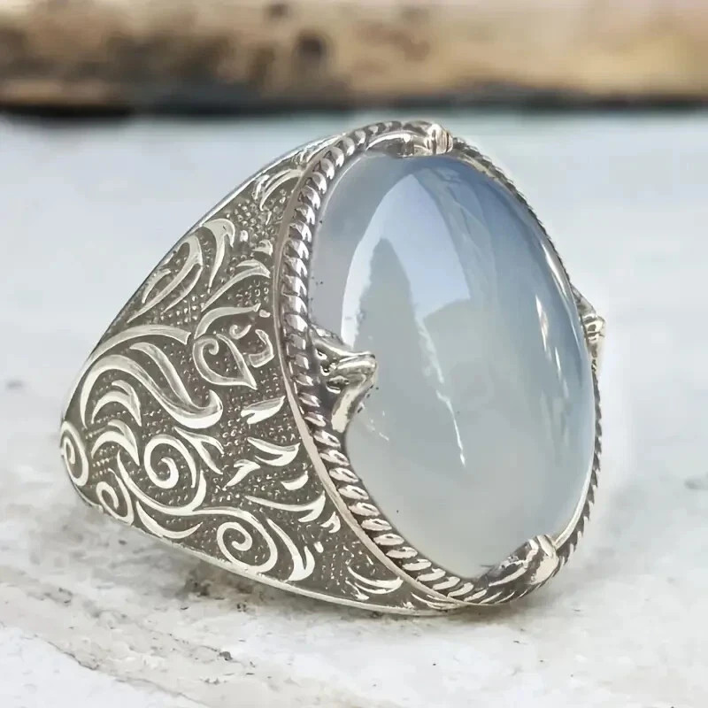 Mens Moon Stone Ring, Size 9. FREE SHIPPNG IN THE USA!