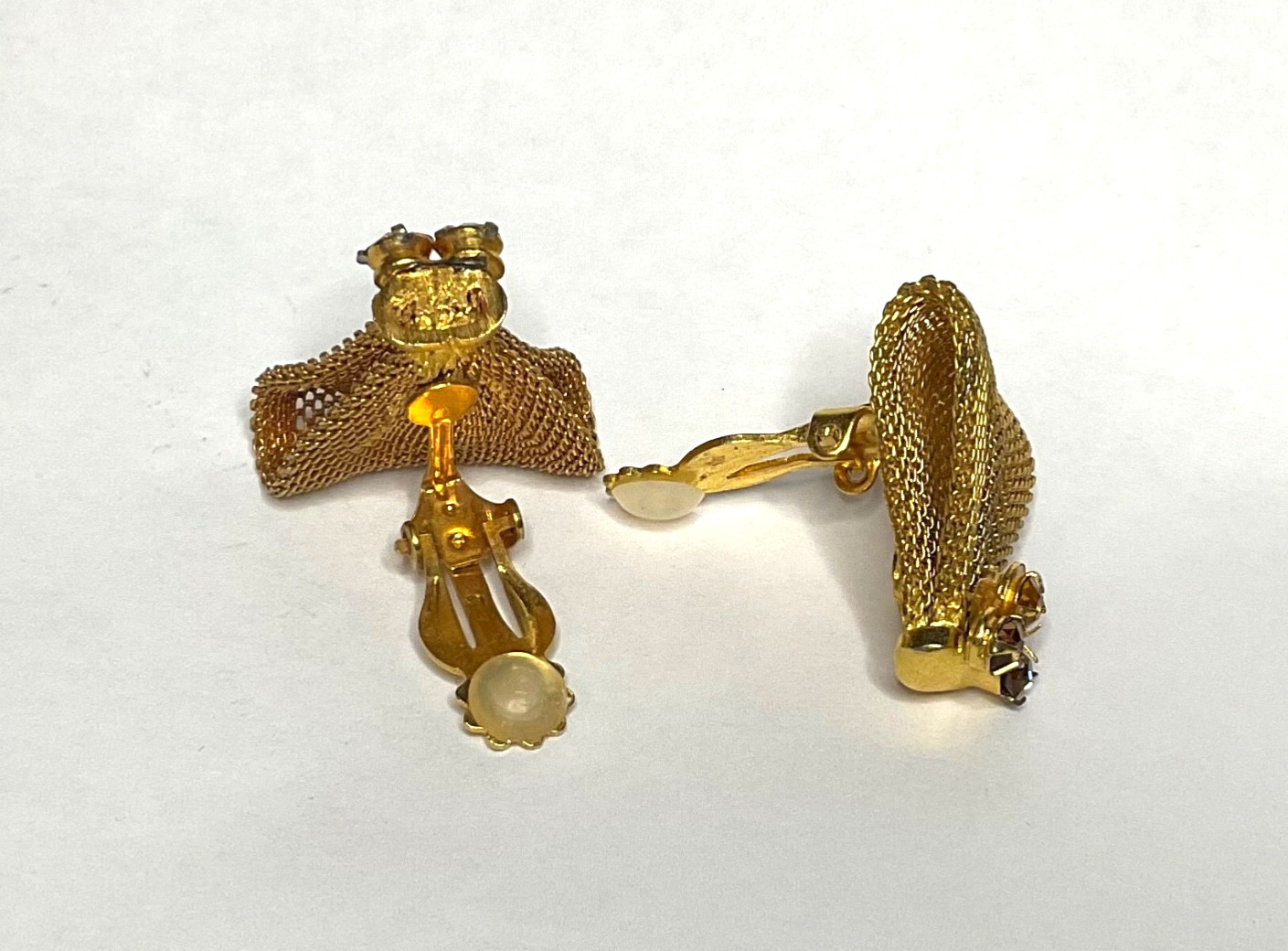 VTG. Signed ROBERT Amber-Tone MESH CLIP EARRINGS, NONE LIKE THESE! ELEGANT!