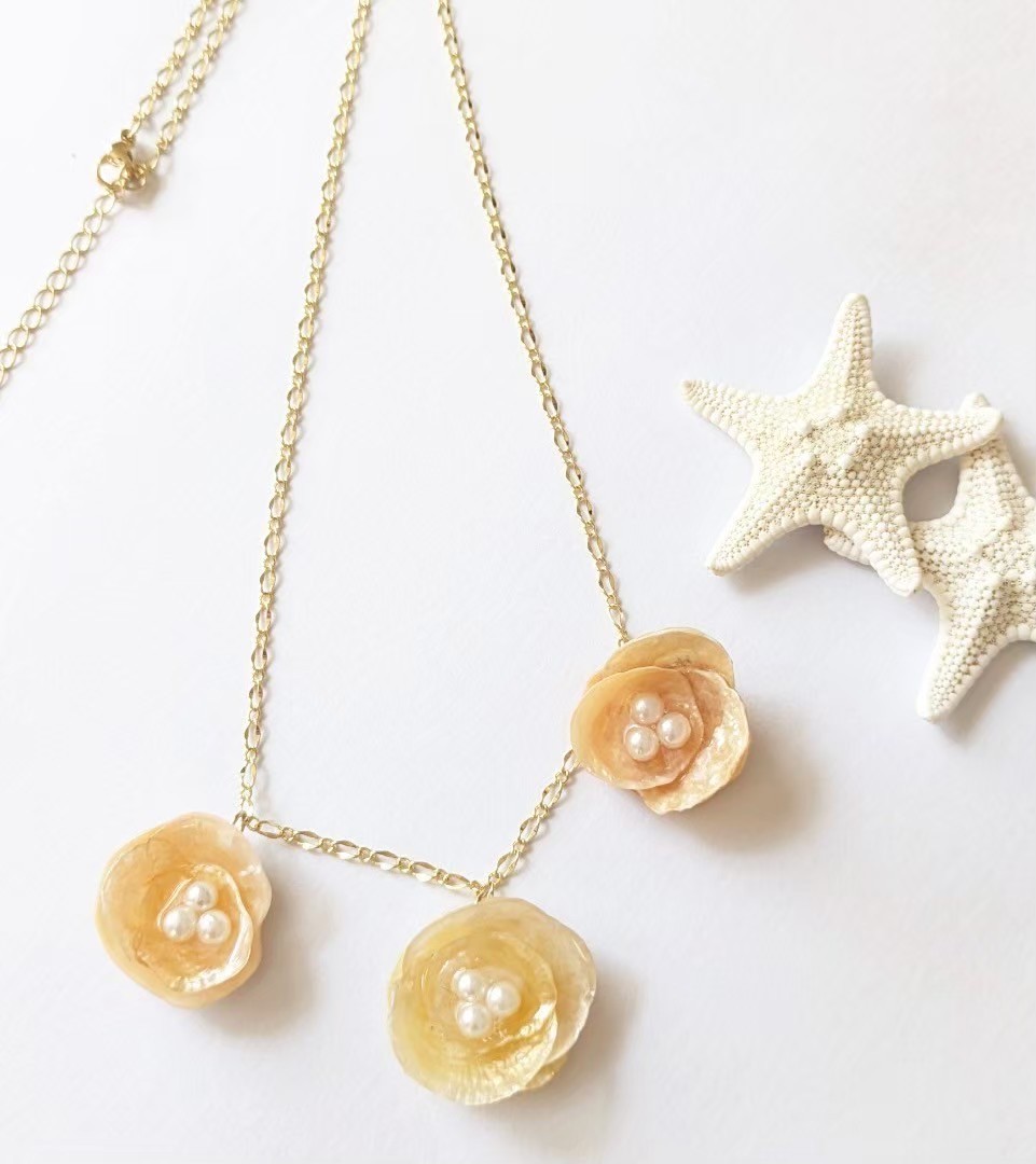Handmade Triple Shell Flower Necklace Faux Pearl Gold Tone Boho Yellow Orange