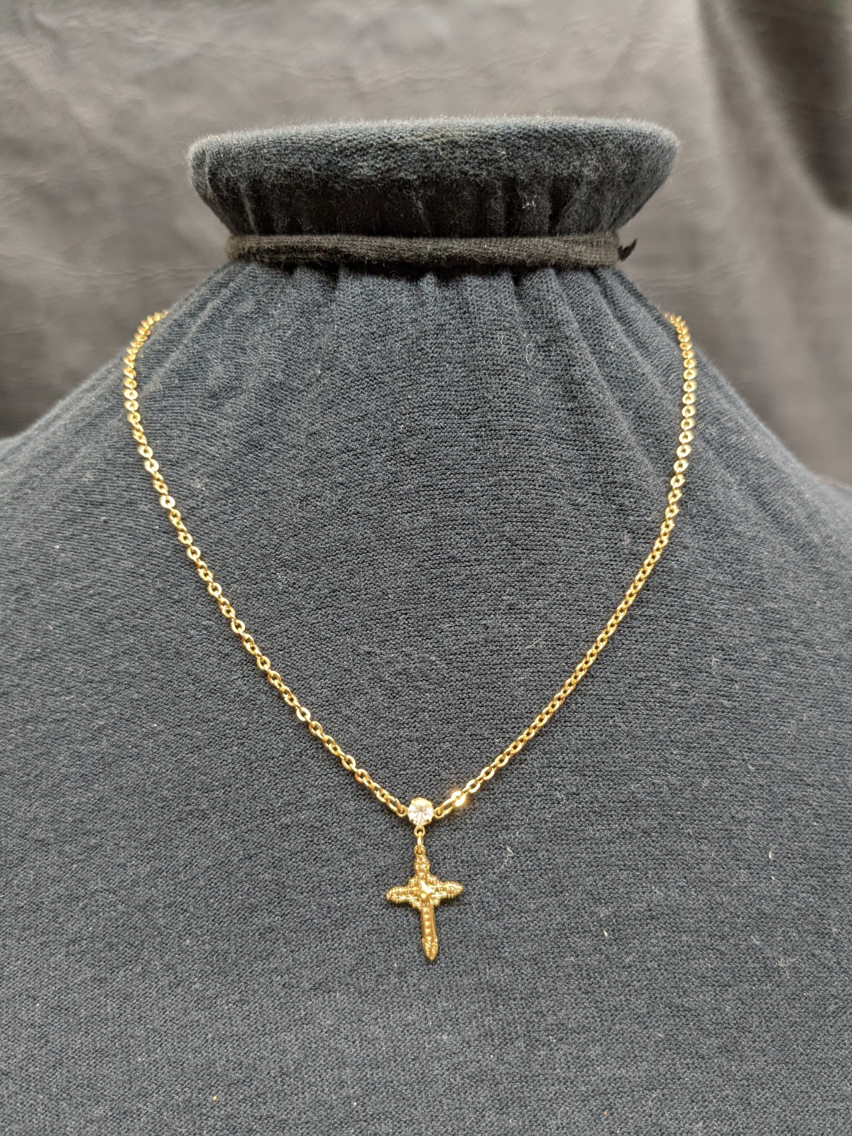 1928 Cross Pendant Necklace Gold Tone Rhinestone Religious Costume Jewelry ~14″