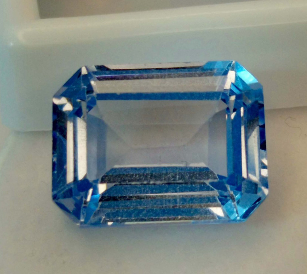 Blue Emerald Cut 15-17 Carat Natural Certified Aquamarine Loose Gemstone RK292