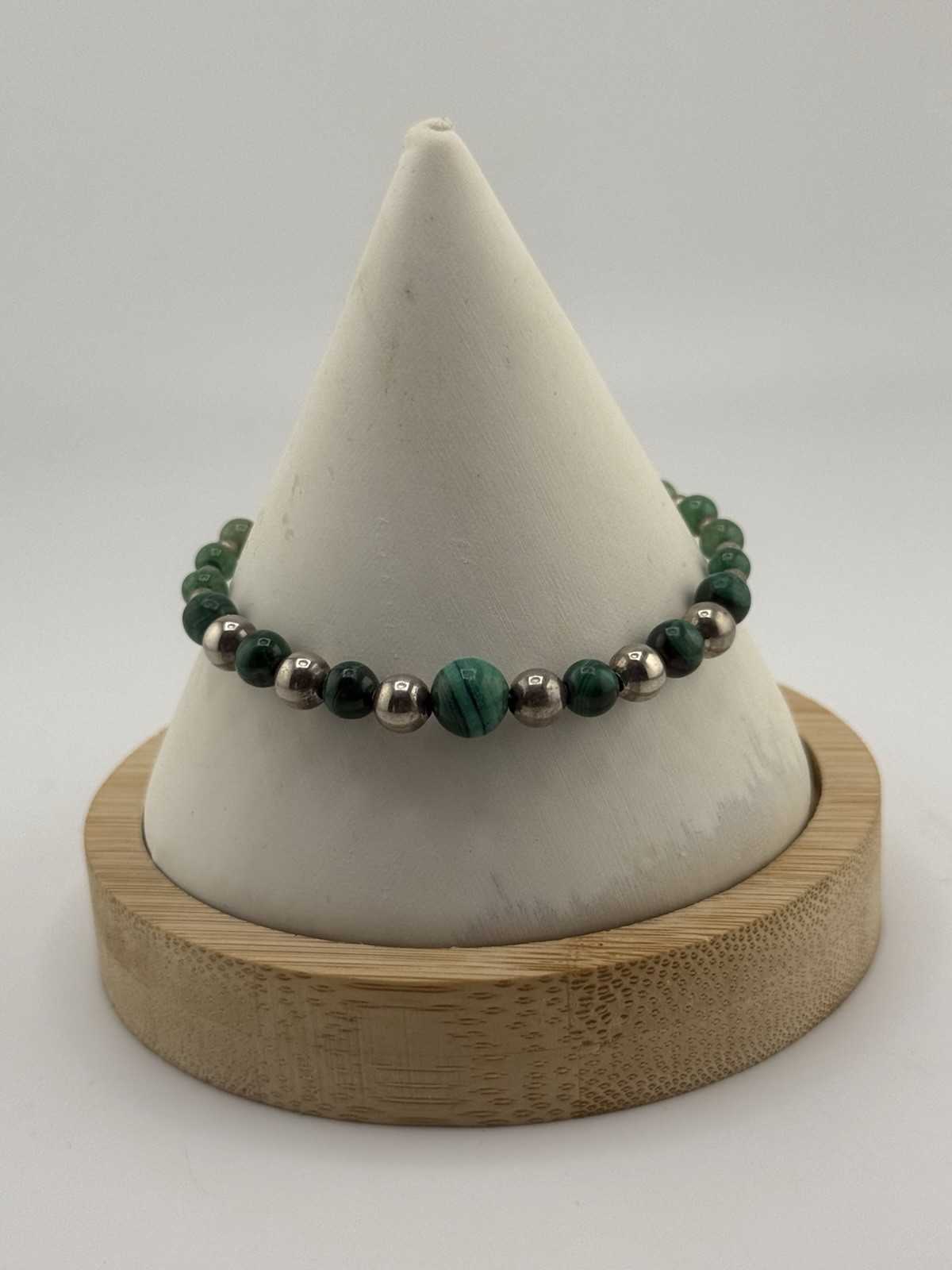 hand crafted beaded Green Malachite gem stone Sliver Tone bracelet 6.5 In
