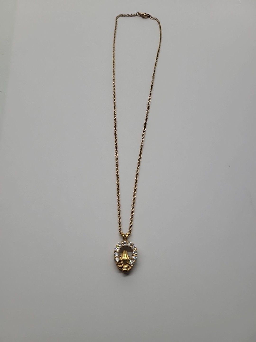 Vintage Gold Tone Rhinestone Praying Hands Pendant Necklace Religious Jewelry