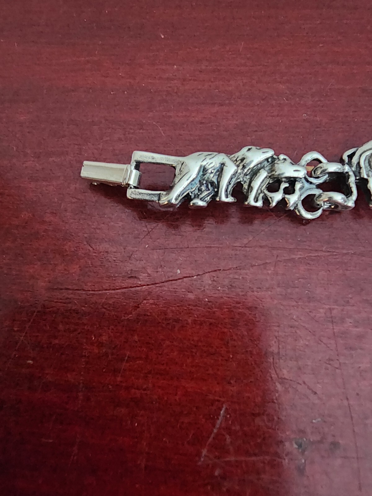 VINTAGE STERLING SILVER NOAH’S ARK LINKS BRACELET. 7″