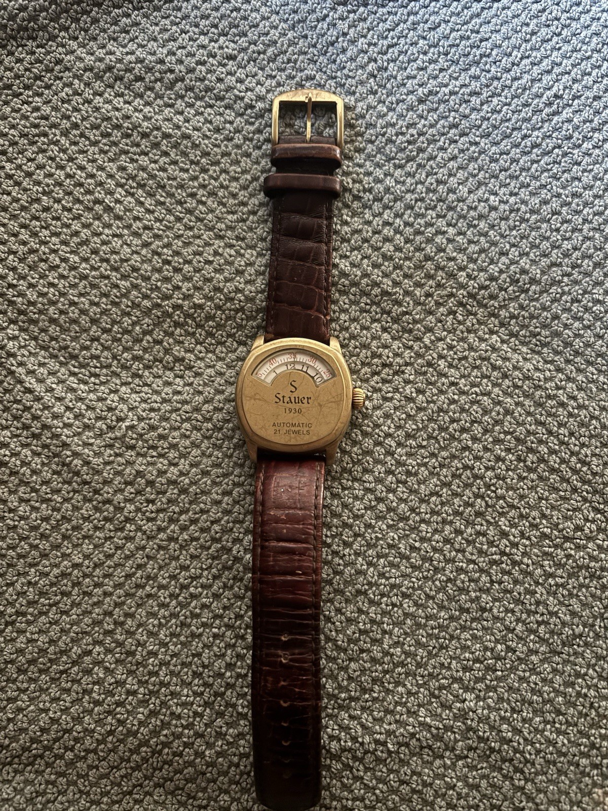 Stauer 1930 Automatic 21 Jewels Gold Cushion Watch Brown Leather Exhibition