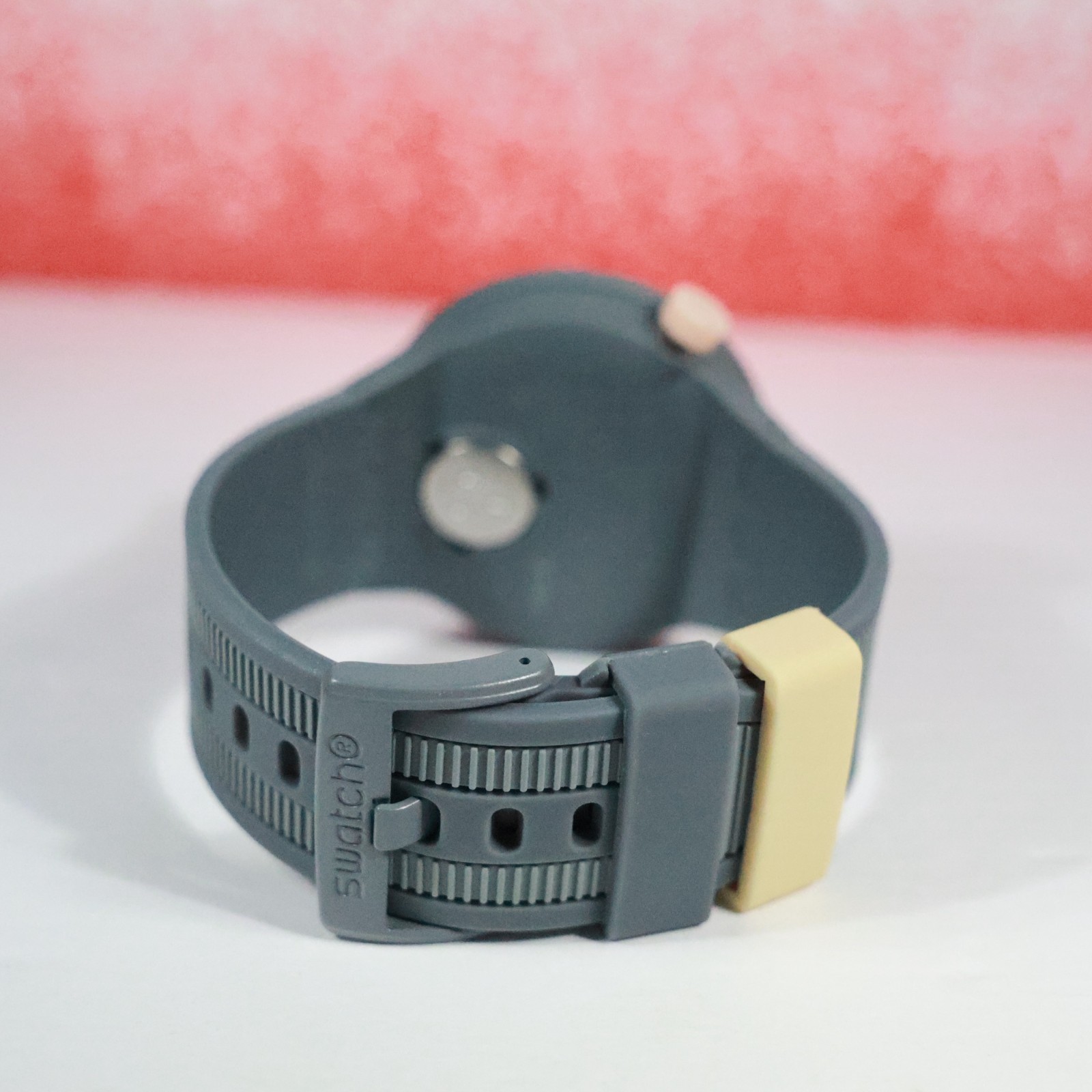 New Swiss Made Swatch BIG BOLD 47mm THRU THE HORIZON SB05B102 Gray Beige Silicon