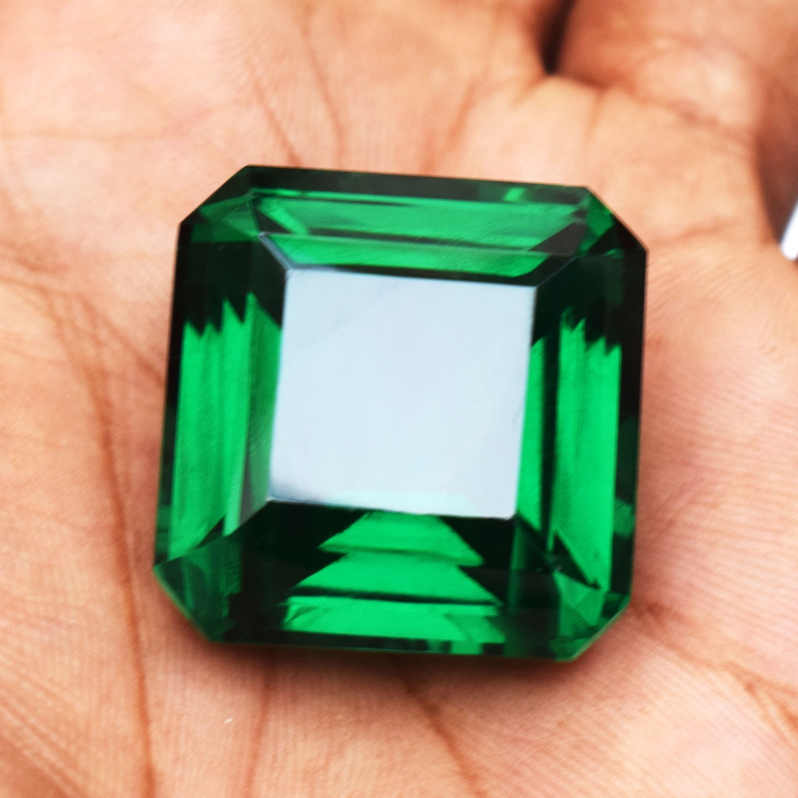 136.35 CT Muzo Green Emerald Octagon Cut Flawless Certified Loose Gemstone