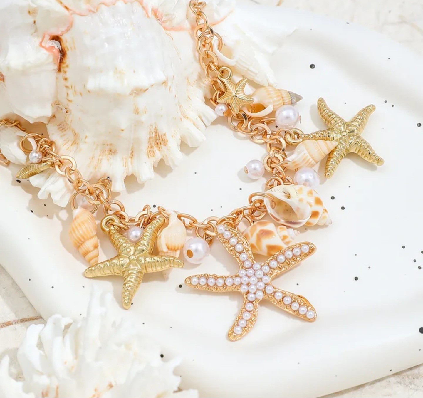 Gold Tone Adjustable Cable Chain Charm Bracelet w/ Starfish Shell & Faux Pearls