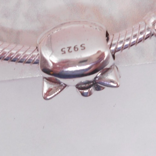 HELLO KITTY S925 STERLING SILVER EUROPEAN BRACELET CHARM BEAD & POUCH!