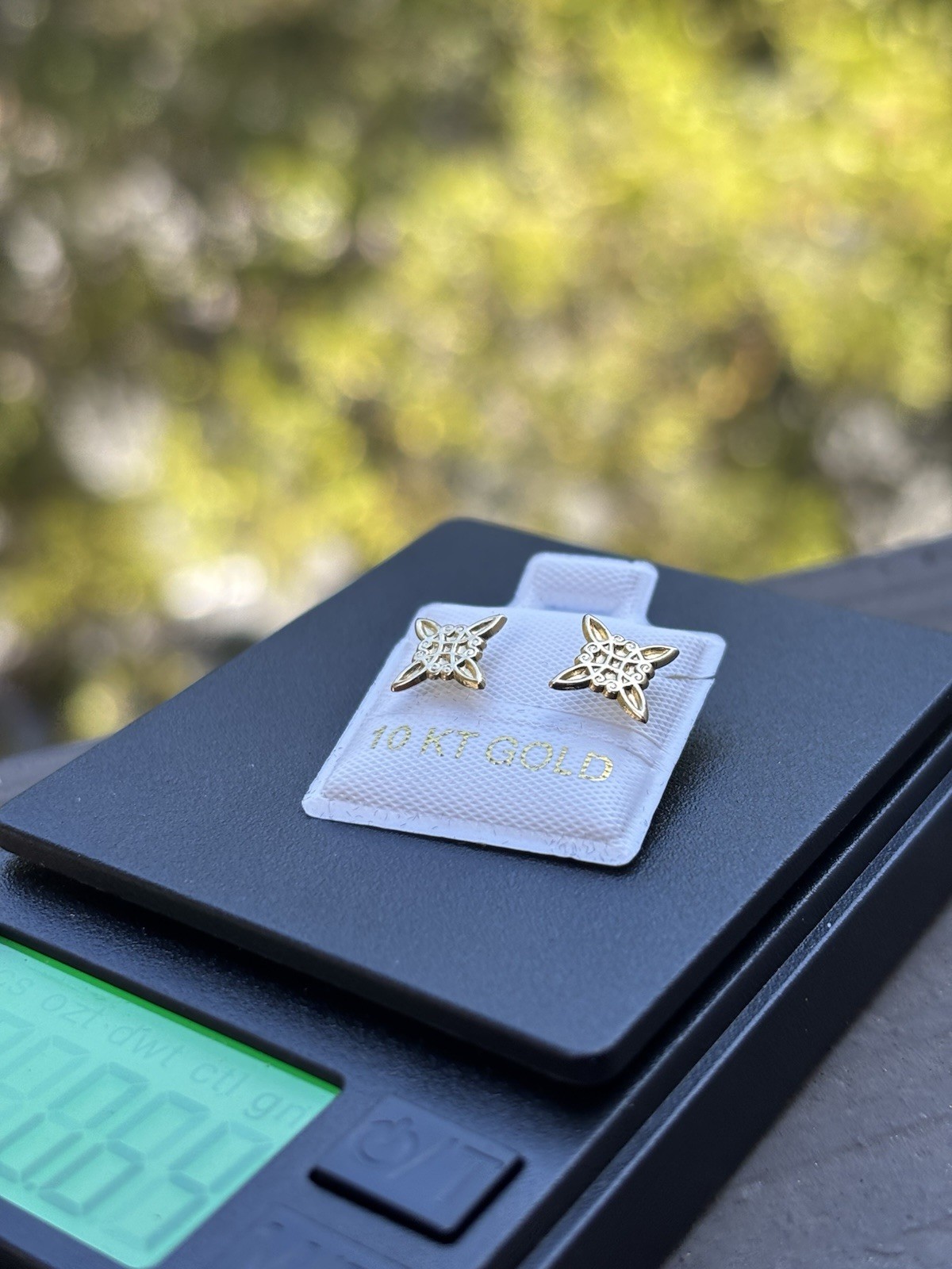 10K Yellow Gold Star Stud Earrings Pair Lobe No Stone