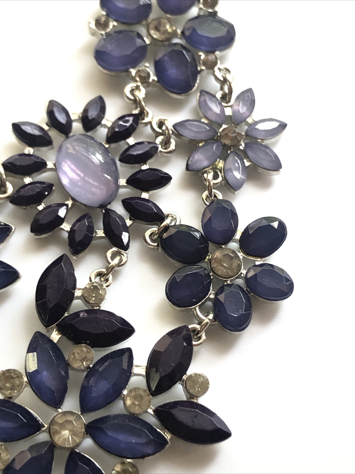 New York & Co Statement Jeweled necklace WITH FLAW Preowned Blue And Purple