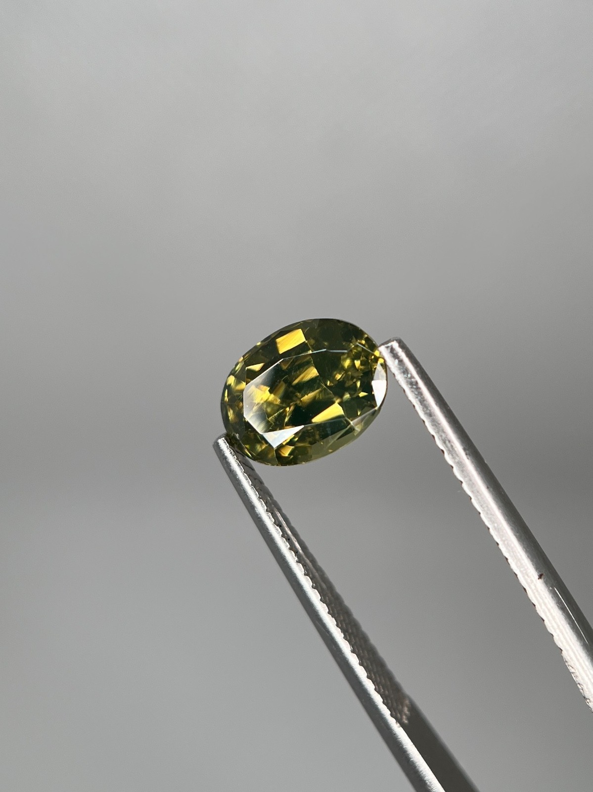 Natural Zircon Loupe Clean Oval Shape | Sri Lanka 🇱🇰 | 3ct +