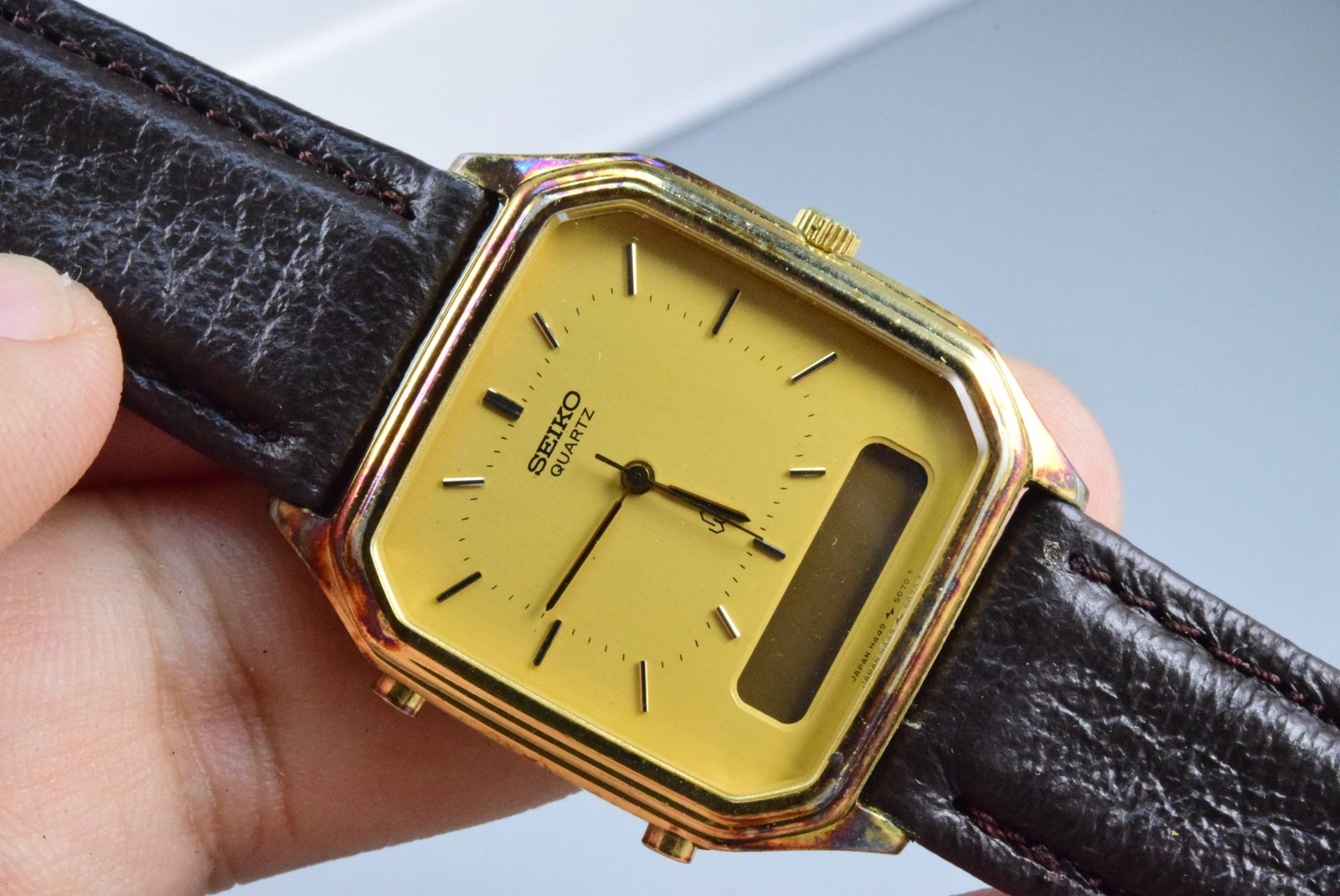 Vintage watch Seiko Gold Plate H449-5070 LCD DIGITAL Men Quartz Octagonal 31mm