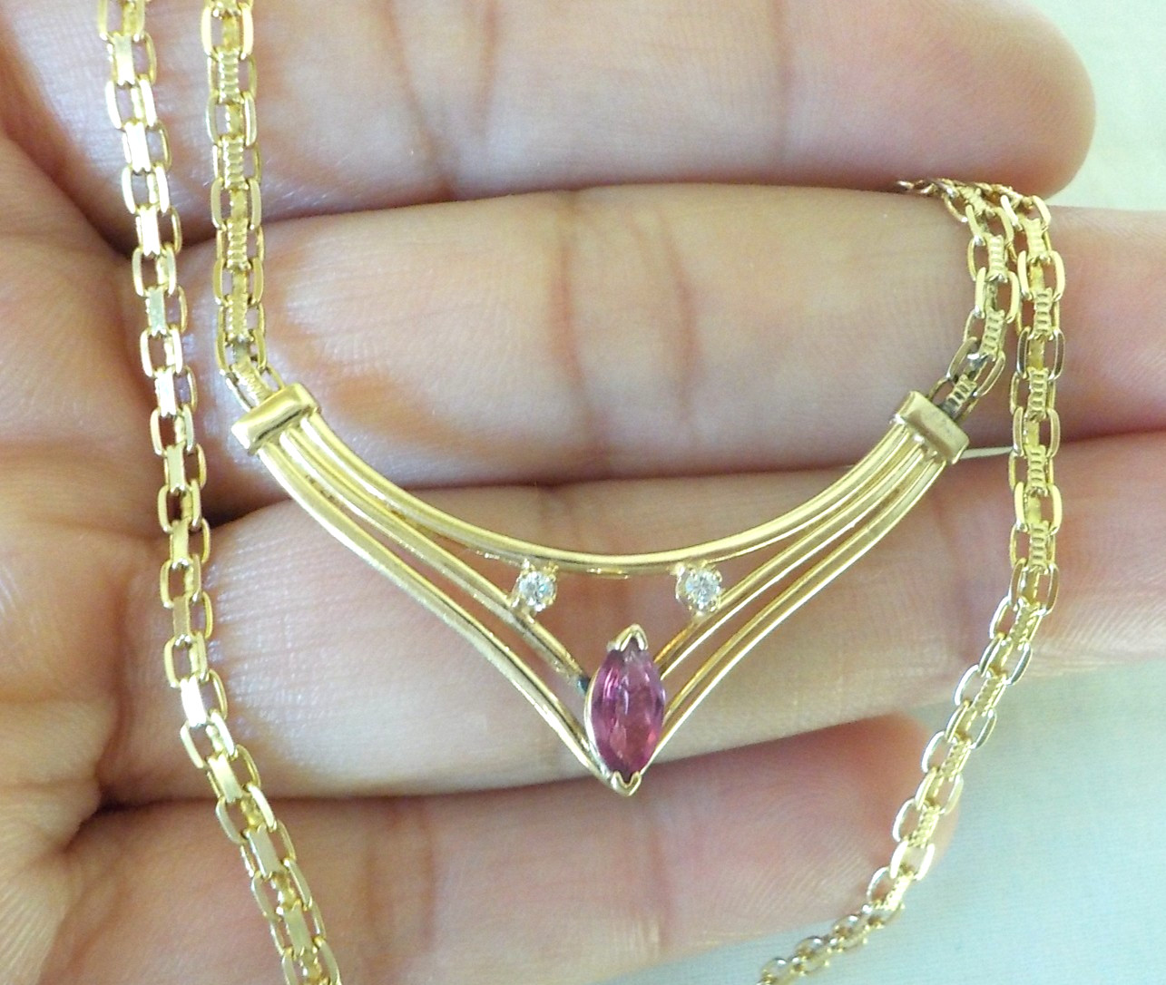 Estate 14K Yellow Gold Natural Ruby Diamond Necklace – 7.34 gms, 17 in, 0.38 ctw