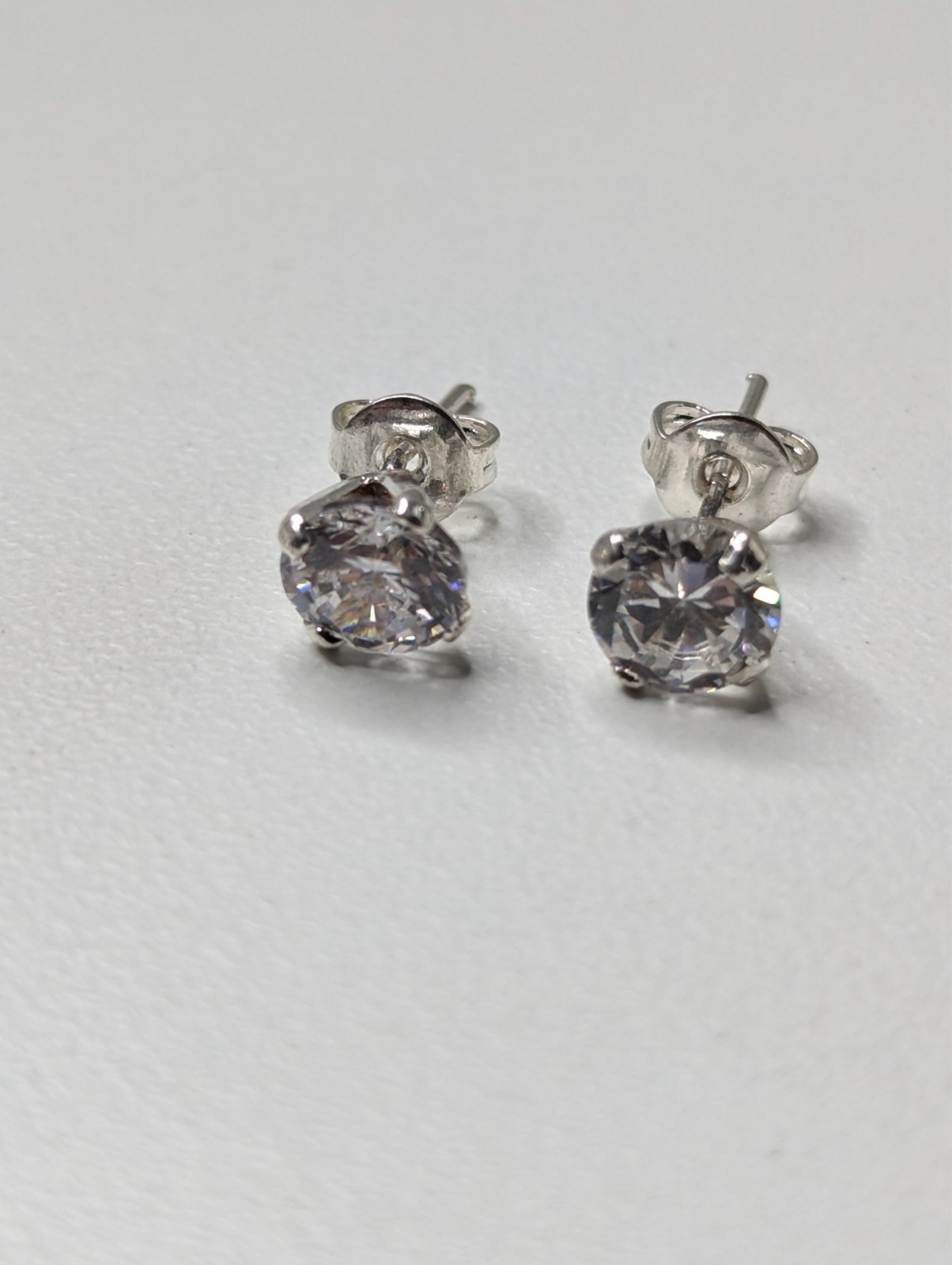 Sterling Silver 925 Minimalist Clear CZ Solitaire Stud Push Back Earrings 1.1g