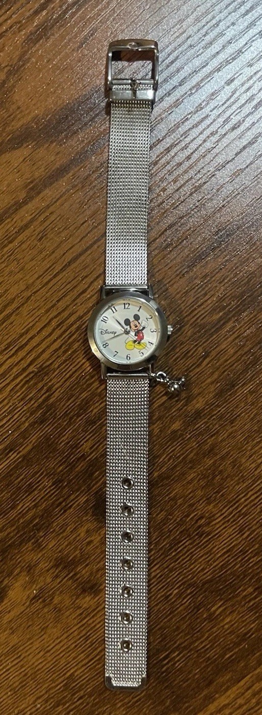 Y2K Vintage Disney Mickey Mouse Women’s Quartz Watch Silver Mesh Band 30m works