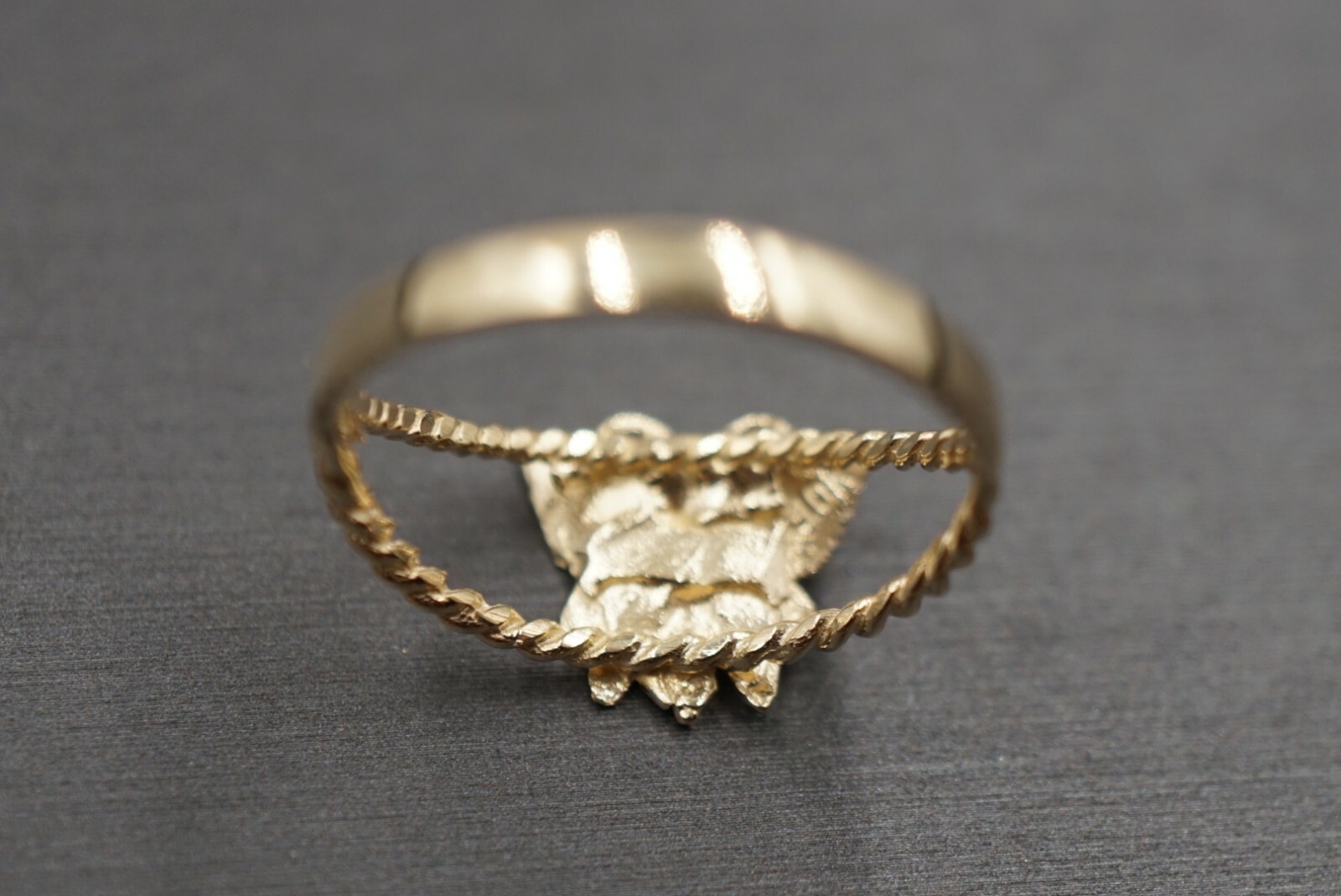 10K Solid Yellow Gold Diamond Cut 10.5MM Butterfly Ring. Size 7.5