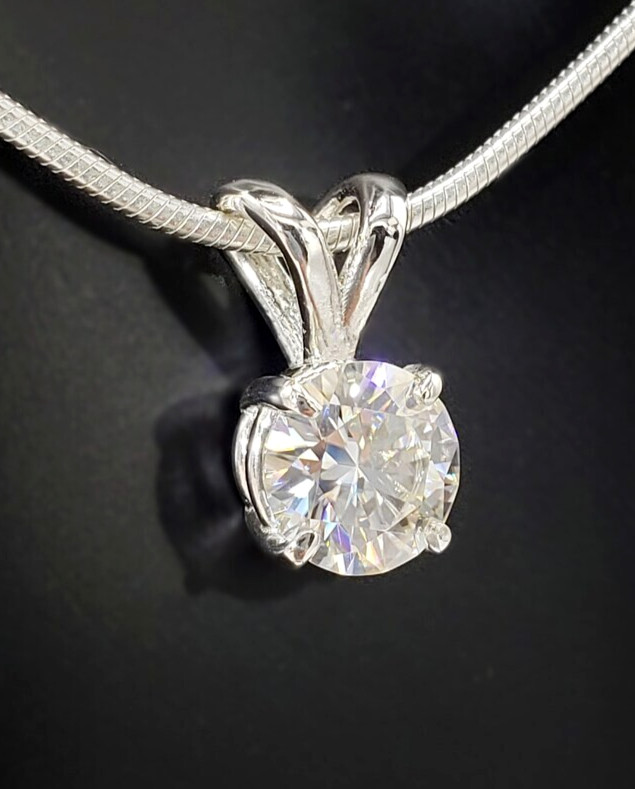 5.00 Ct Certified White Diamond Solitaire Pendant Silver Great luster.