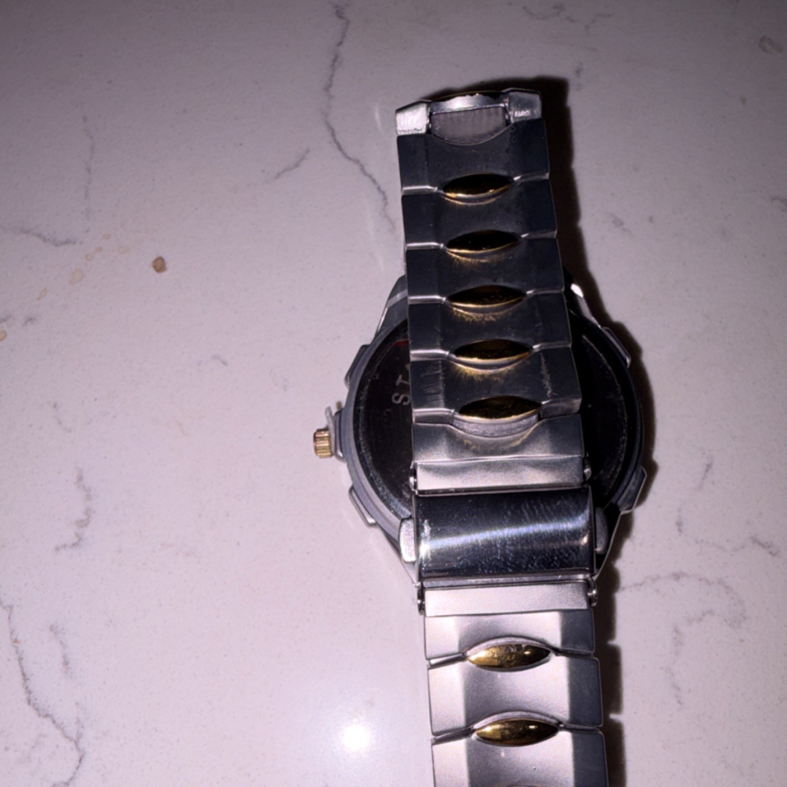 Two-Tone Silver/Gold Analog Round Wristwatch Metal Bracelet Stick Index Dial