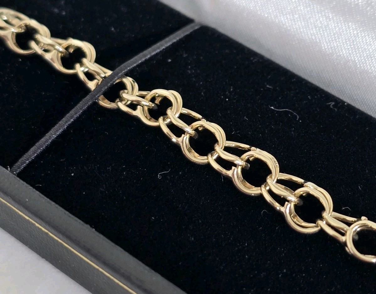 9ct Solid Yellow Gold ID ( Identification ) Bracelet. London 1973. By A G C .
