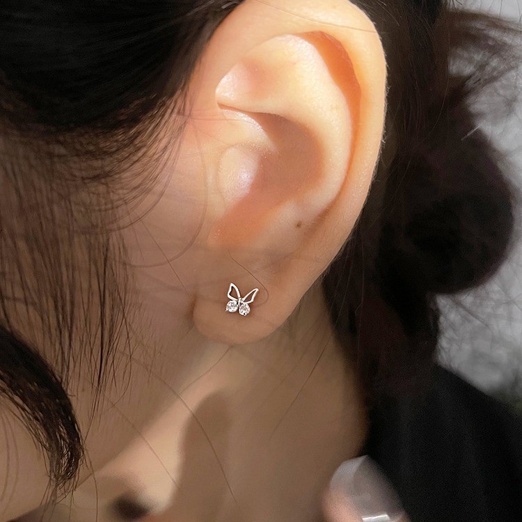 925 Silver Plated Small Butterfly Ear Studs Women’s Exquisite Earrings Gift