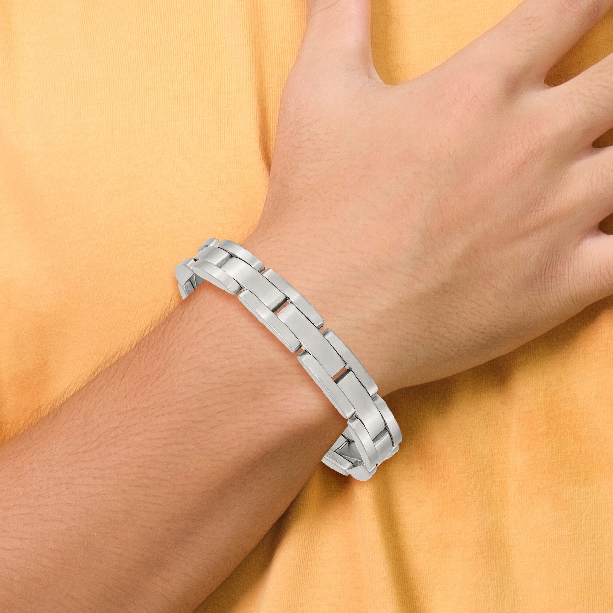 Chisel Stainless Steel Brushed 8 inch Link Bracelet SRB118