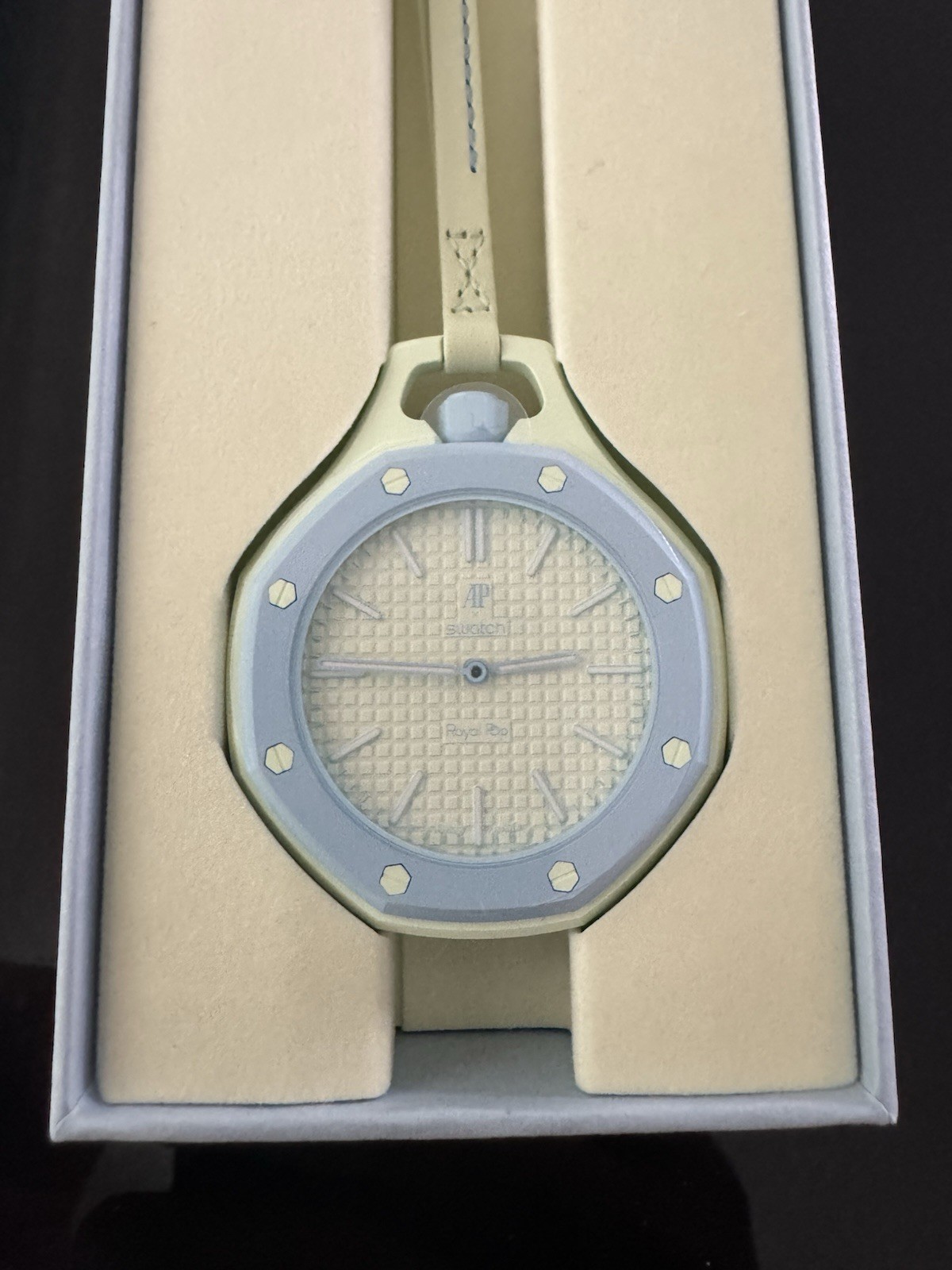 ✅ Swatch x Audemars Piguet Royal Pop Blaue Acht Unworn With Receipt and Papers❗️