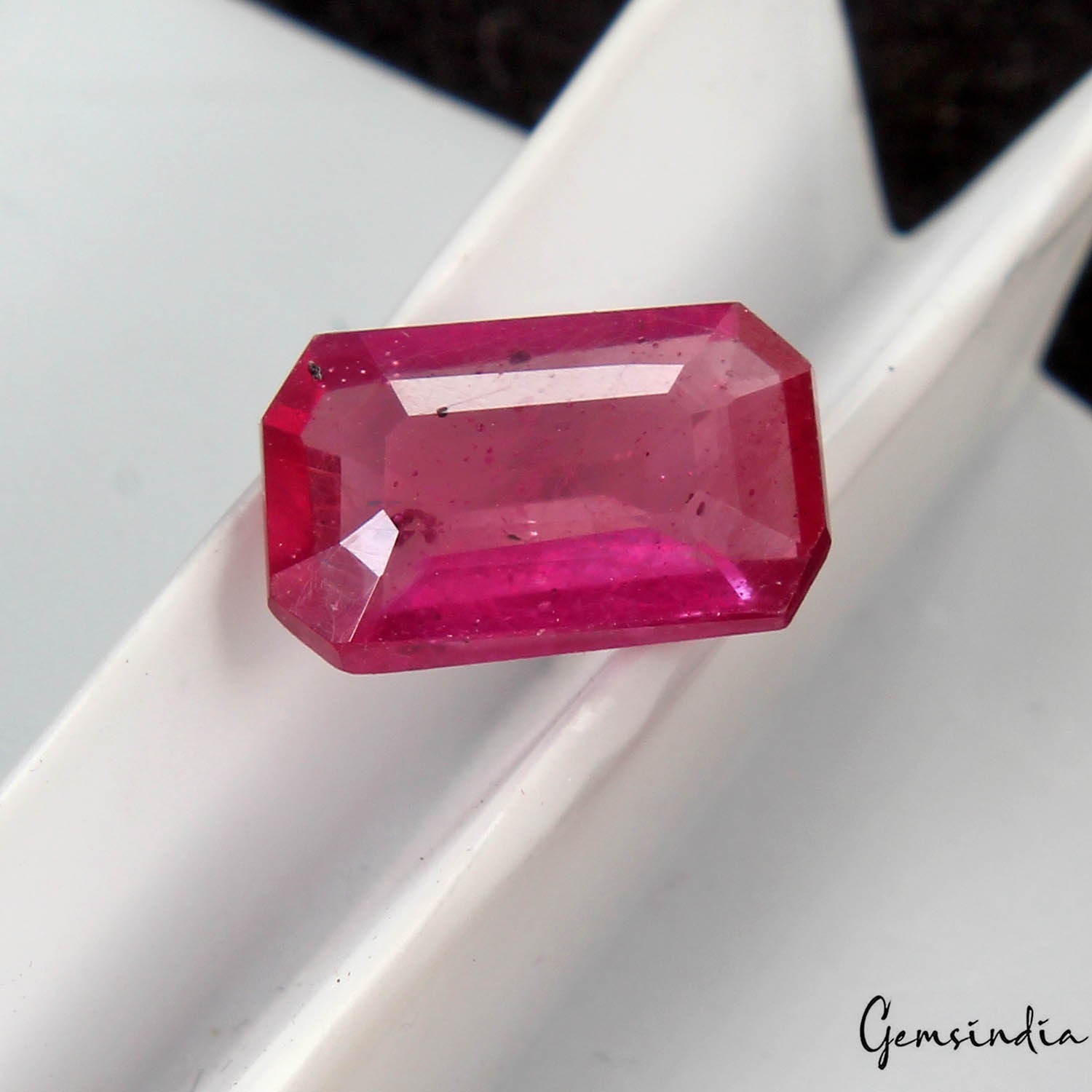 Natural Red Ruby Octagon Cut 4.60 Ct Certified Loose Gemstone Mozambique IGLI