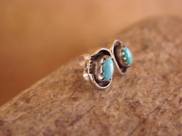 Native American Sterling Silver Handmade Turquoise Stud Post Earrings – Spencer