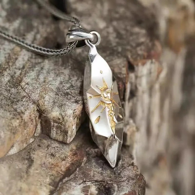 Retro Wishing Stone Men’s Necklace Personalized Trendy Cool Meteorite Pendant