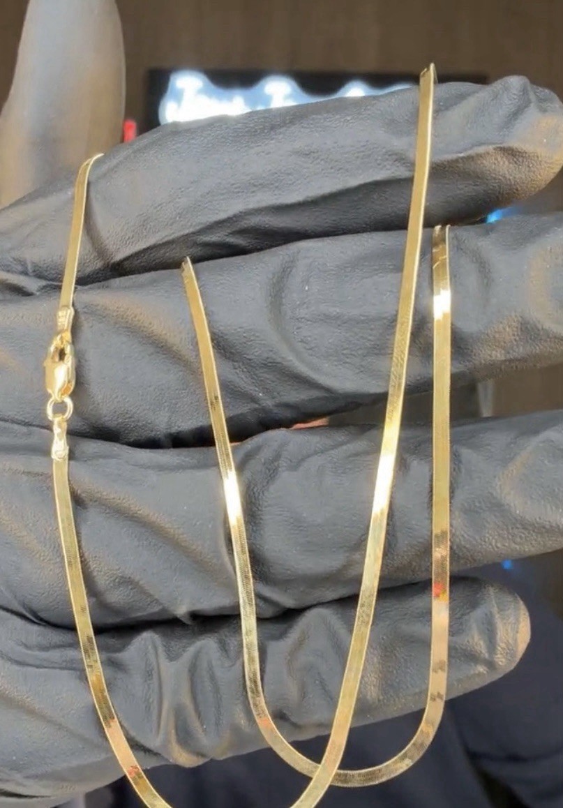 10k Solid Yellow Gold Herringbone Necklace 18” 1.8mm