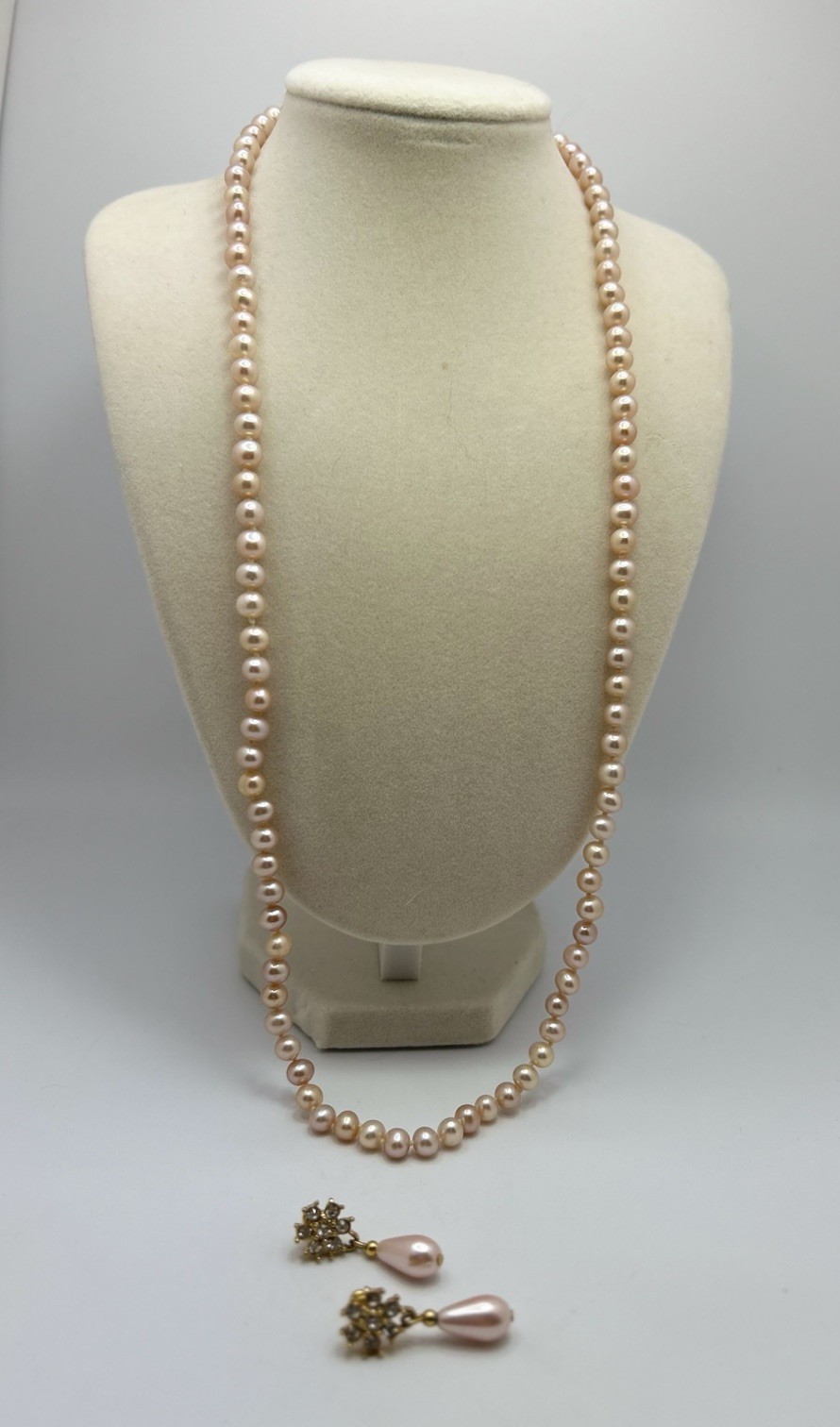 Vintage Faux Pearl Necklace 22.5in and Earrings Set Gold Tone Rhinestones