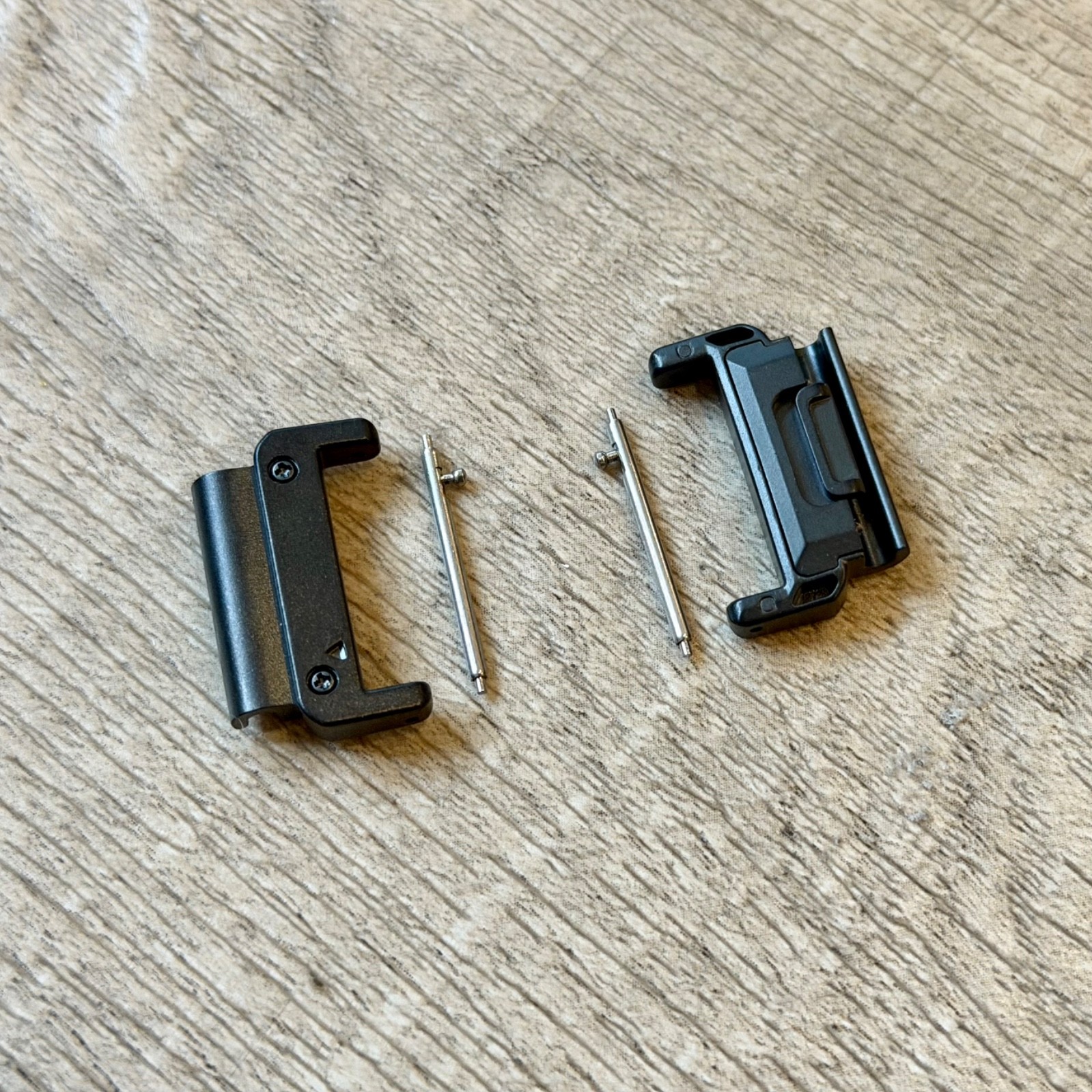 22mm Quick Fit Connectors for Garmin Watch Black Stainless Steel Strap Adapters