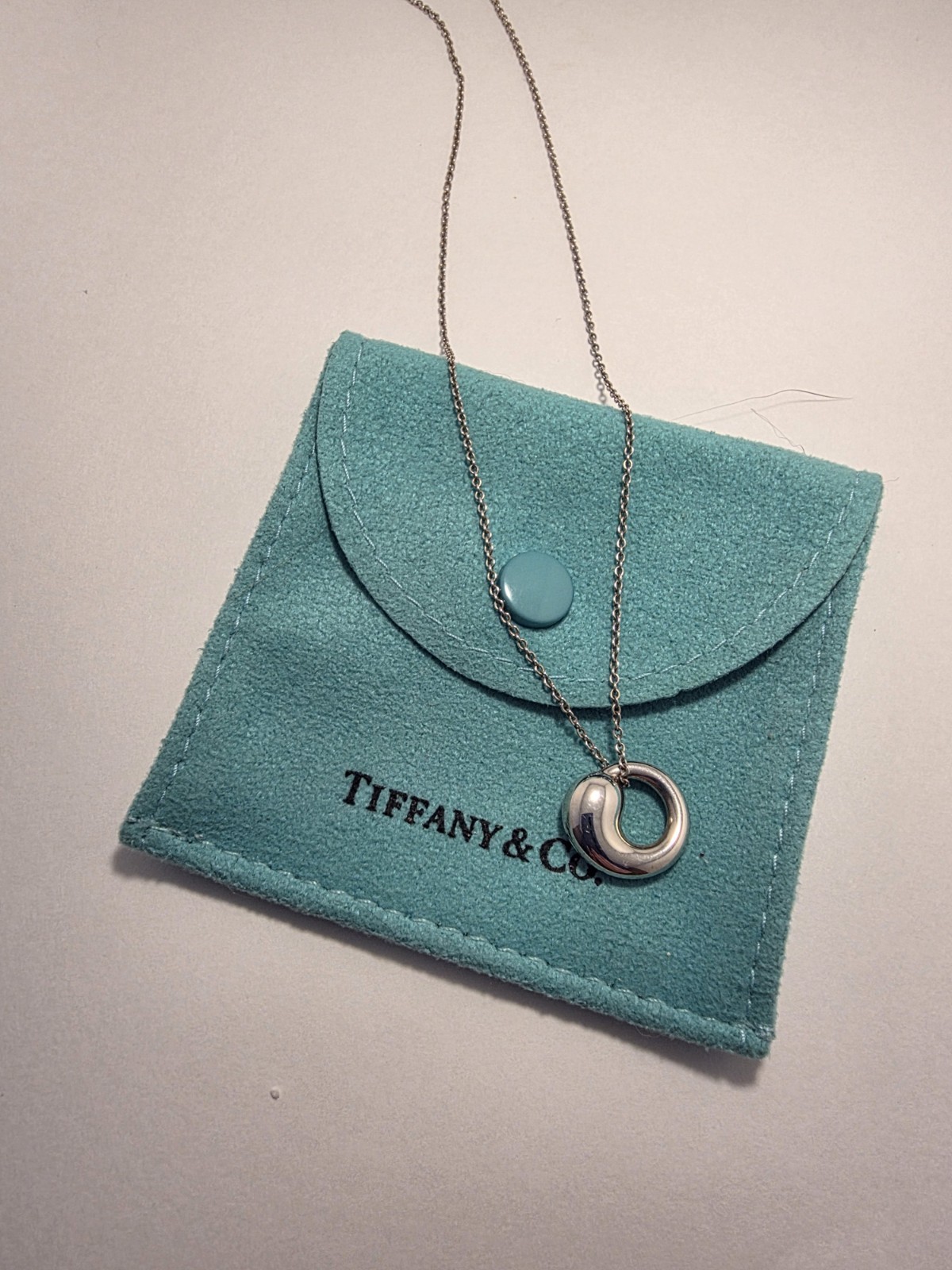 Tiffany & Co. Elsa Peretti 16 in Eternal Circle Necklace with Pendant 925…